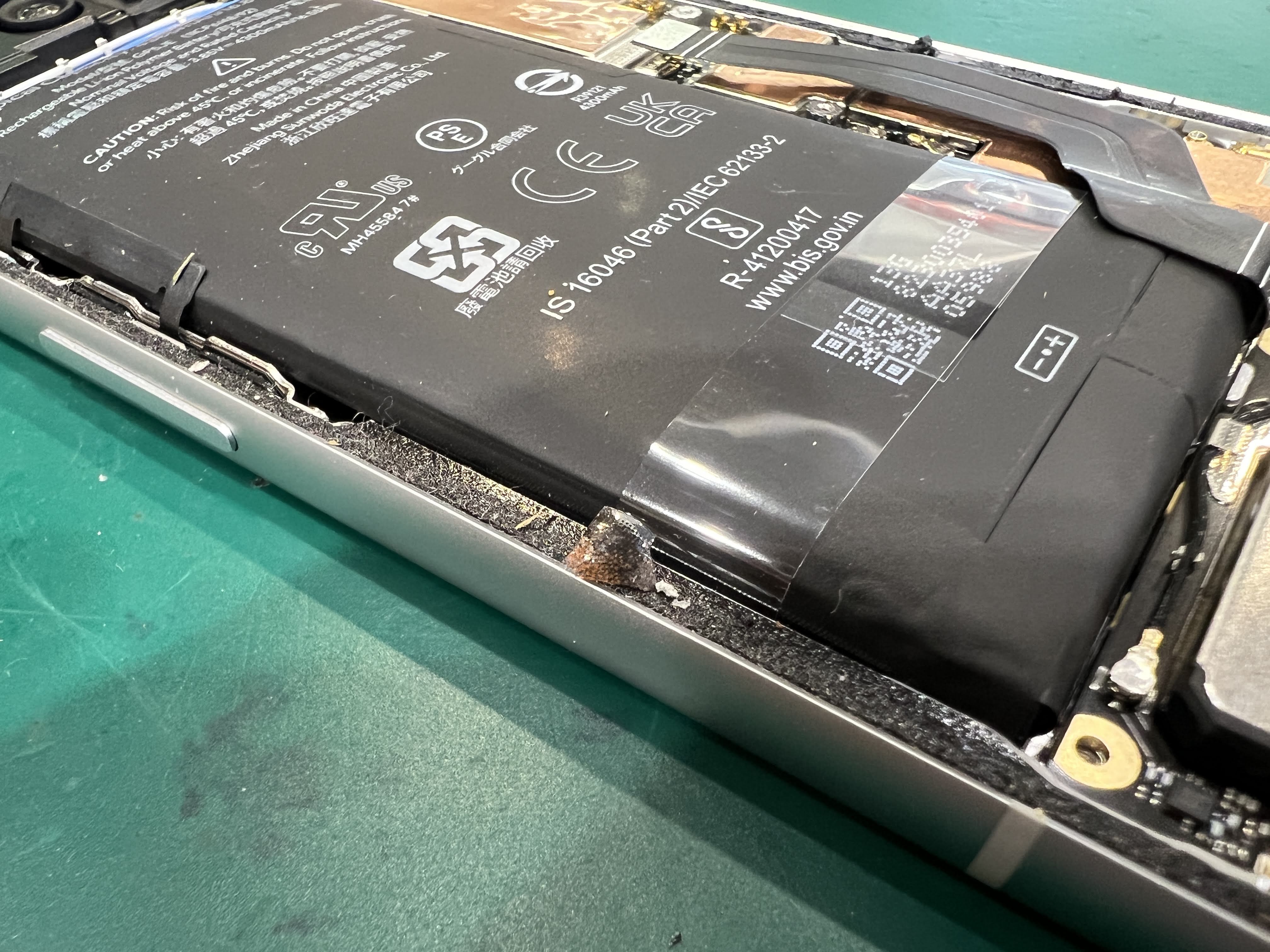 pixel7a(ピクセル)のバッテリー交換修理を実施しました！