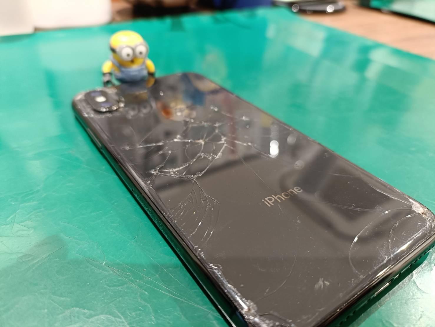 iPhone Xの液晶パネル交換、バッテリー交換を行いました！【スマホ修理工房 京王アートマン府中店】