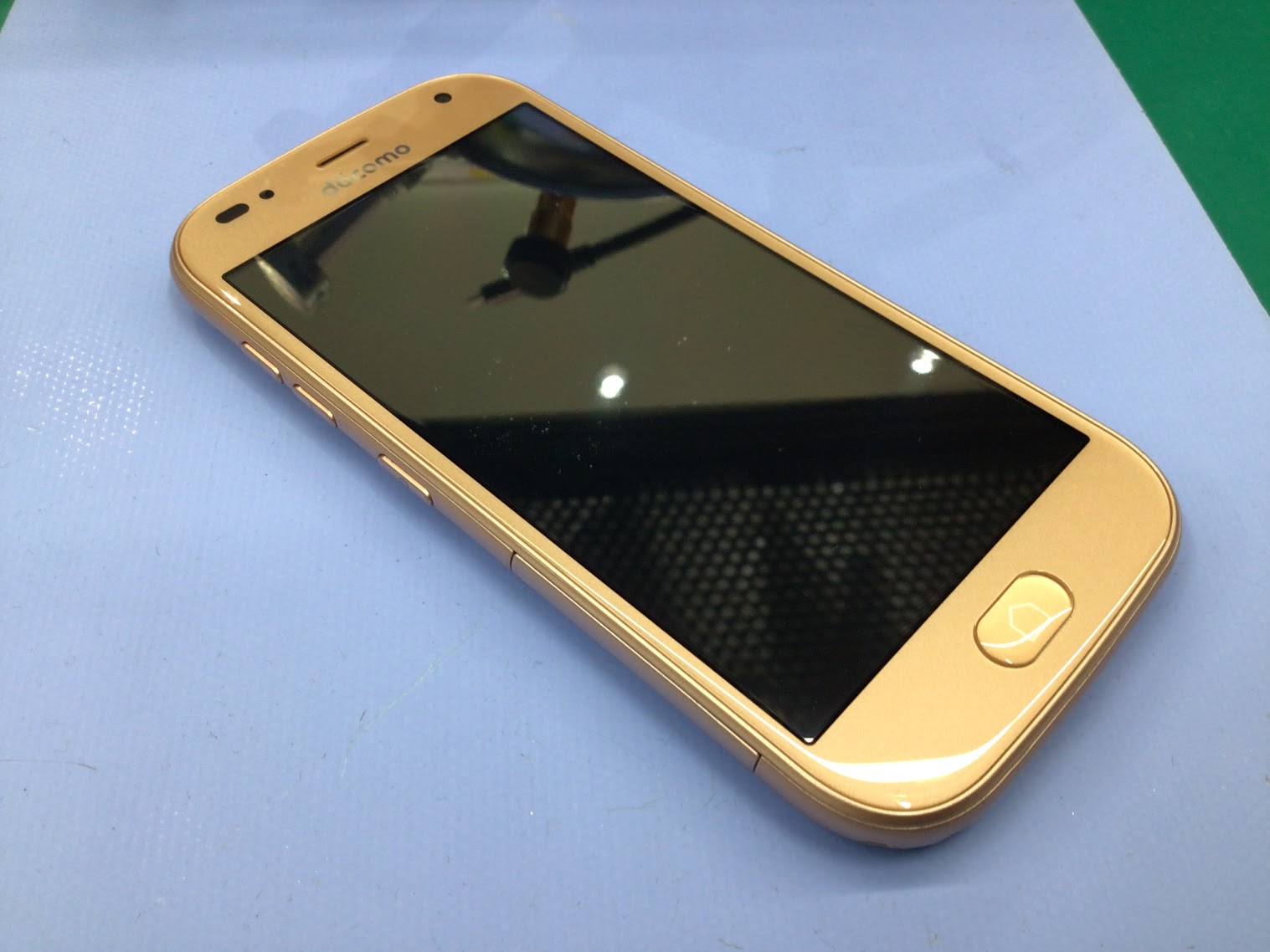 らくらくスマートホンのトラブルもスマホ修理工房へおまかせ下さい！