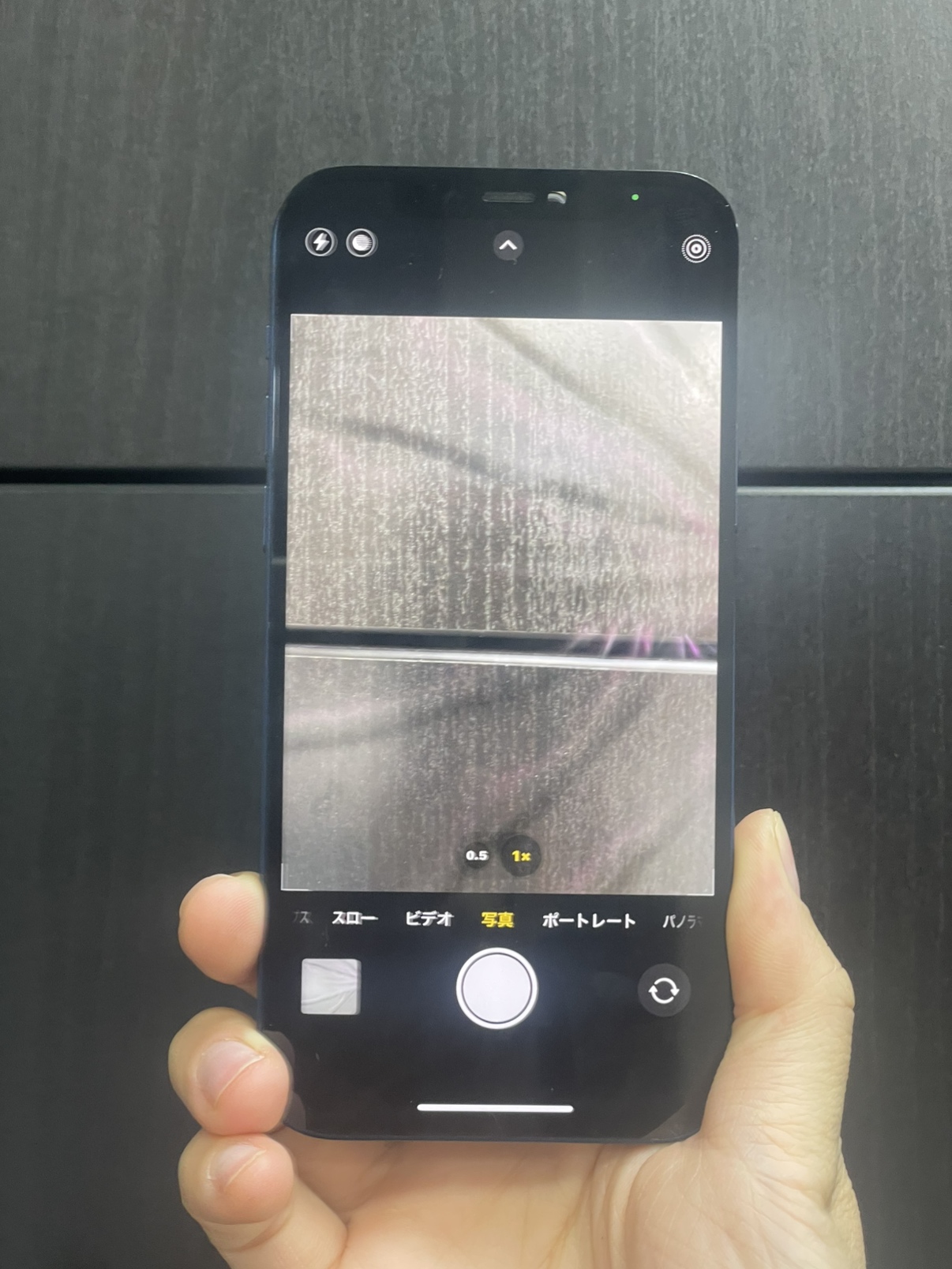 iPhone 12 Pro カメラに線が入る！修理可能です！