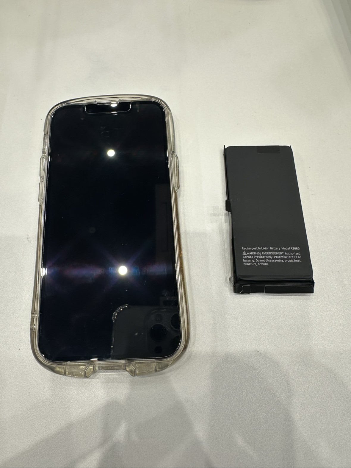 iPhone 13mini（アイフォン）のバッテリー交換はスマホ修理工房イオンモール福岡店で即日修理可能です！