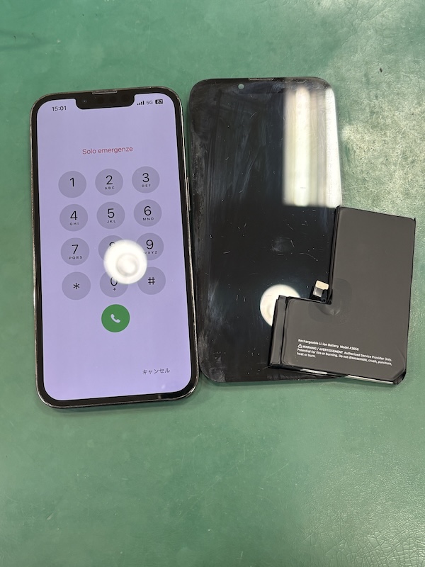 iPhone13Pro 1ヶ月くらい前に落として気づいたらホワイトアウトしてた😭