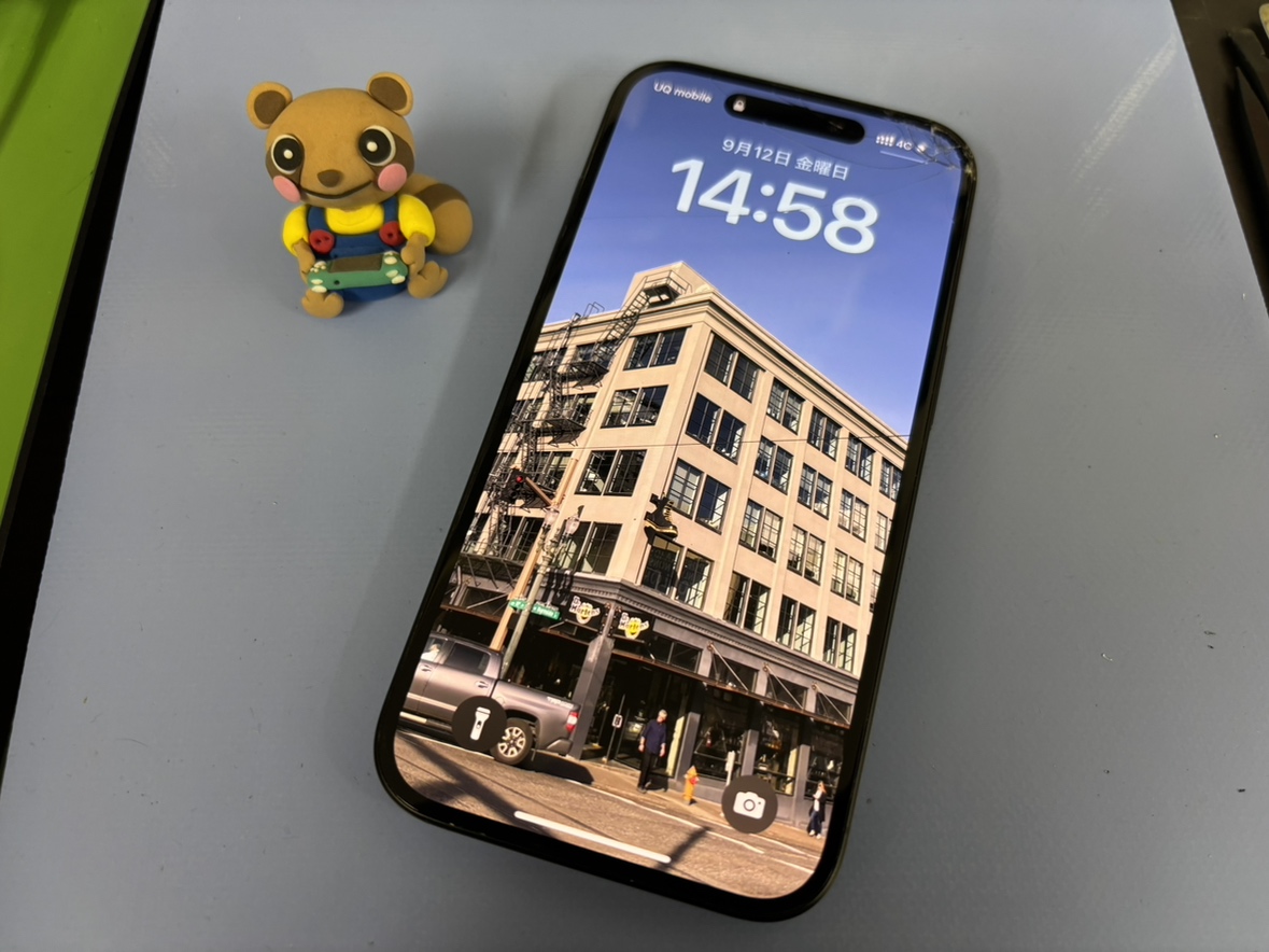 【中央林間店】iPhone16のガラス割れ修理