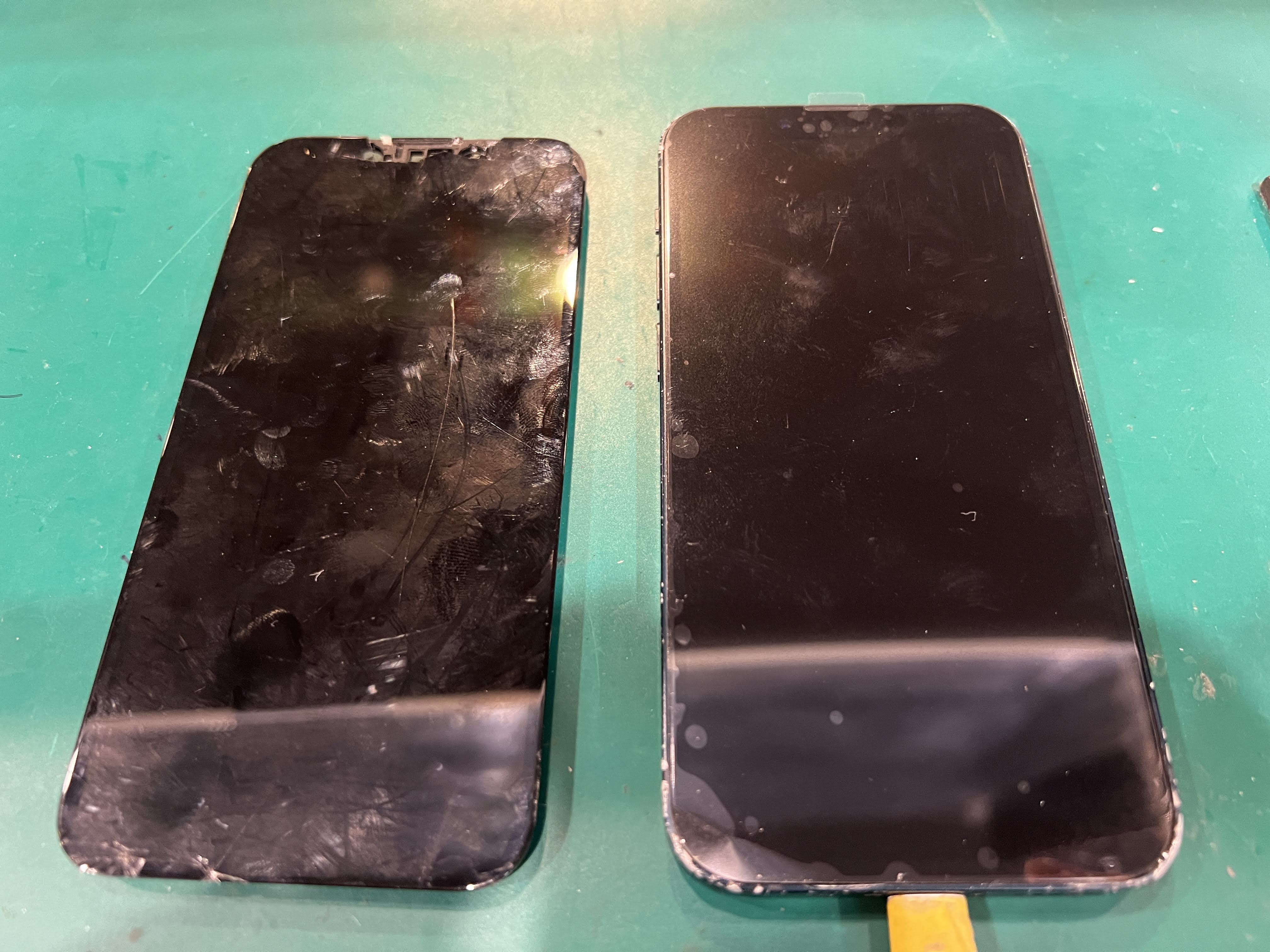 操作不能のiPhone13 miniが新品同様に！液晶交換でトラブル解消【スマホ修理工房ペリエ千葉店】