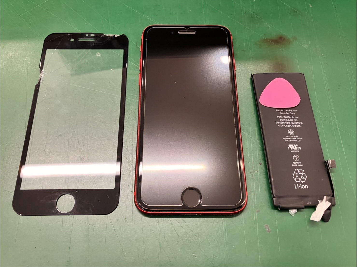 iPhoneSE2のバッテリー交換を行いました！　-スマホ修理工房和光駅前店-