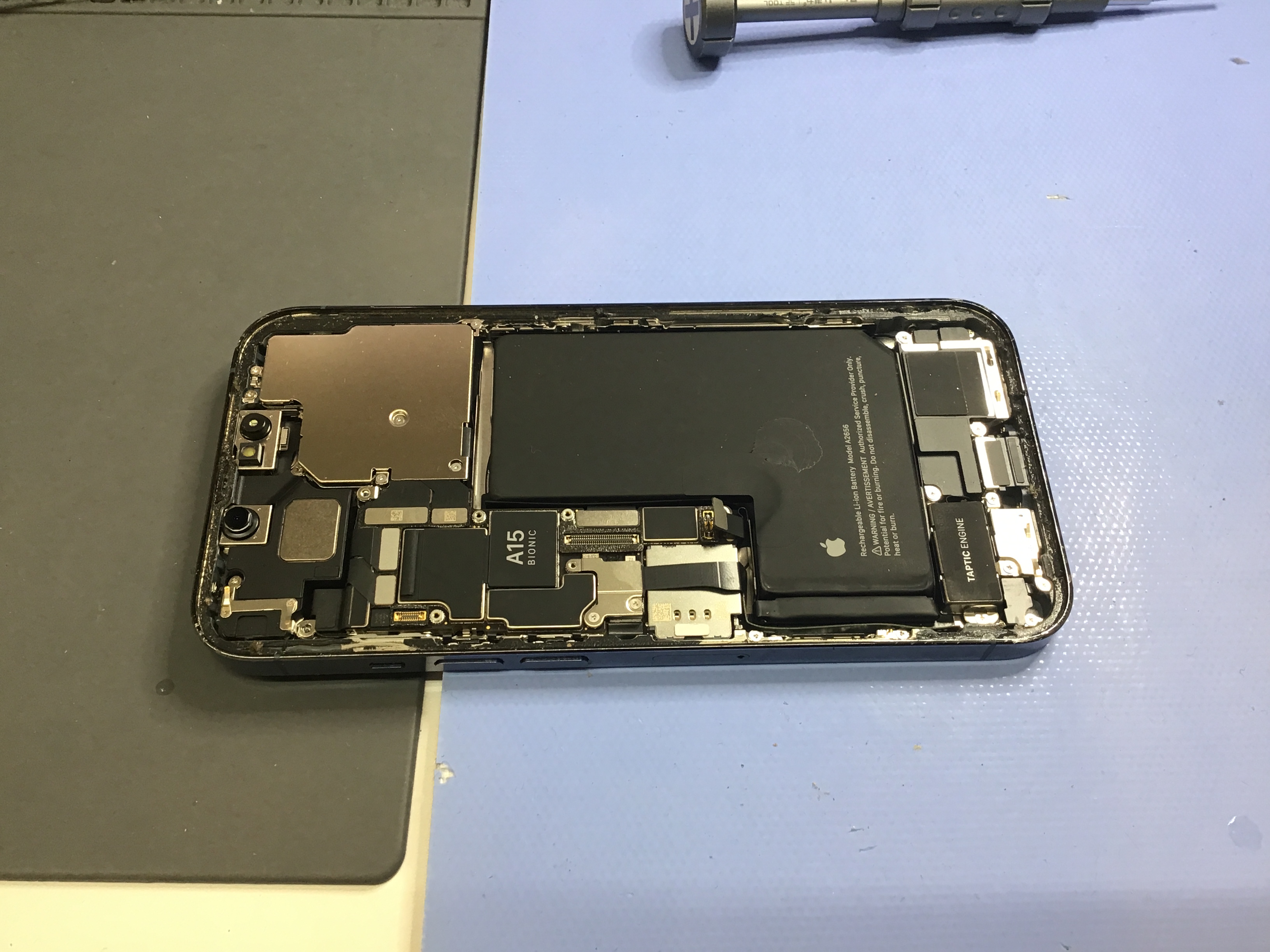 iPhone13Proのバッテリー交換は、データそのまま・即日修理のスマホ修理工房京王聖蹟桜ヶ丘ショッピングセンターB館店へ！