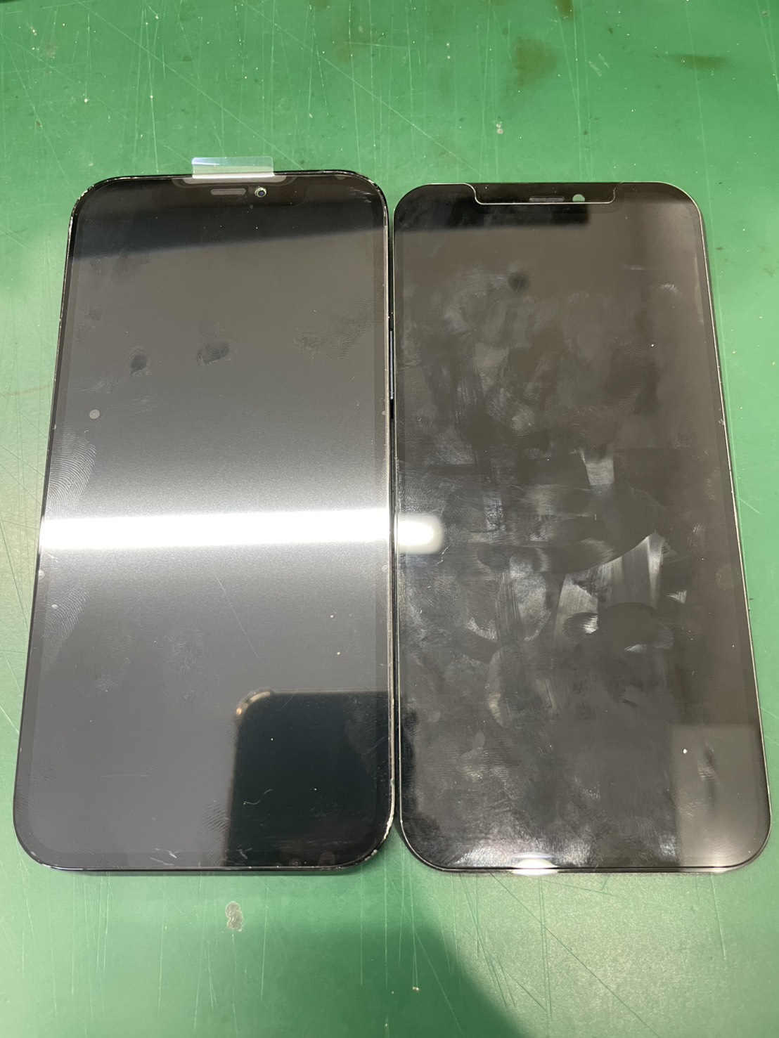 iPhone12の液晶交換の修理を承りました-スマホ修理工房和光駅前店-