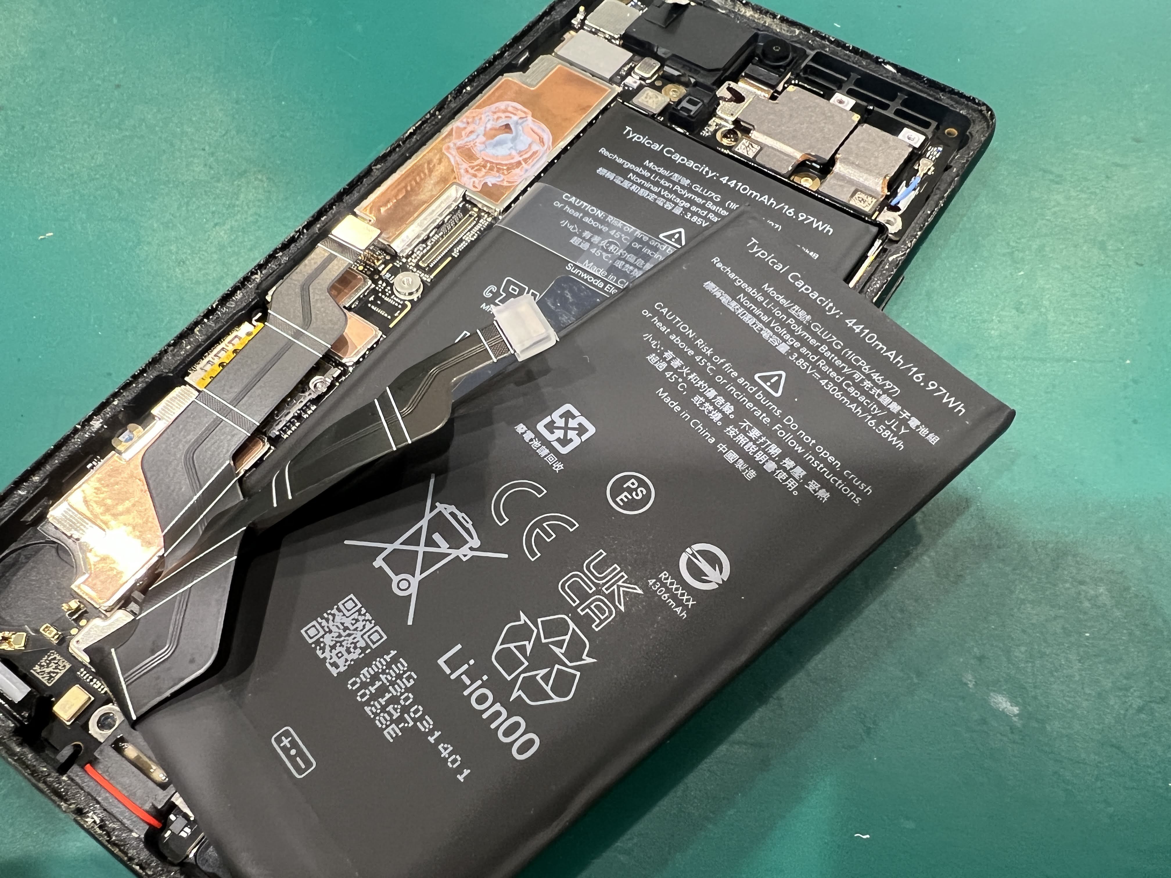 Pixel 6a（ピクセル）バッテリー劣化で電源が落ちる症状を改善！