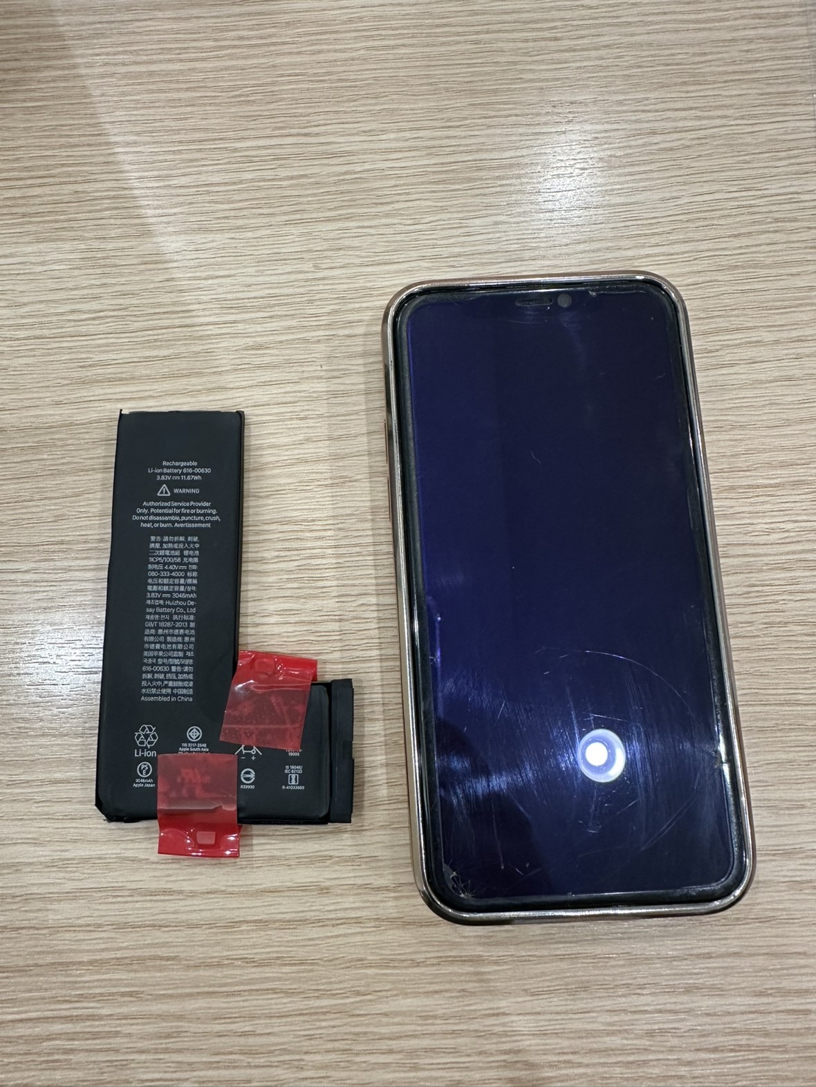 iPhone 11 Pro（アイフォン）のバッテリー交換はスマホ修理工房イオンモール福岡店で即日修理可能です！