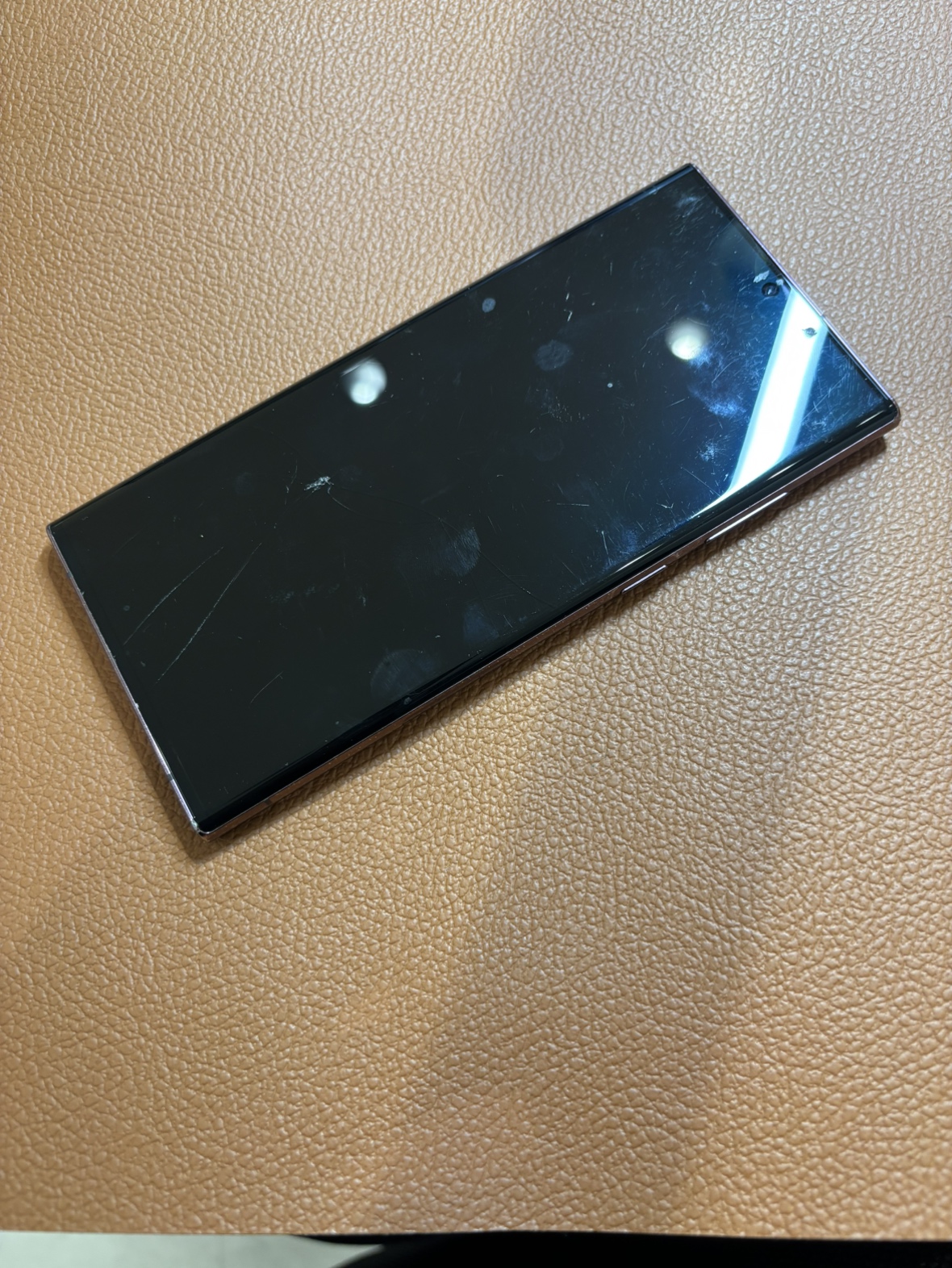 液晶の映りが悪い　画面が割れてしまったGalaxyS22ultra（ギャラクシー）の修理を承りました！