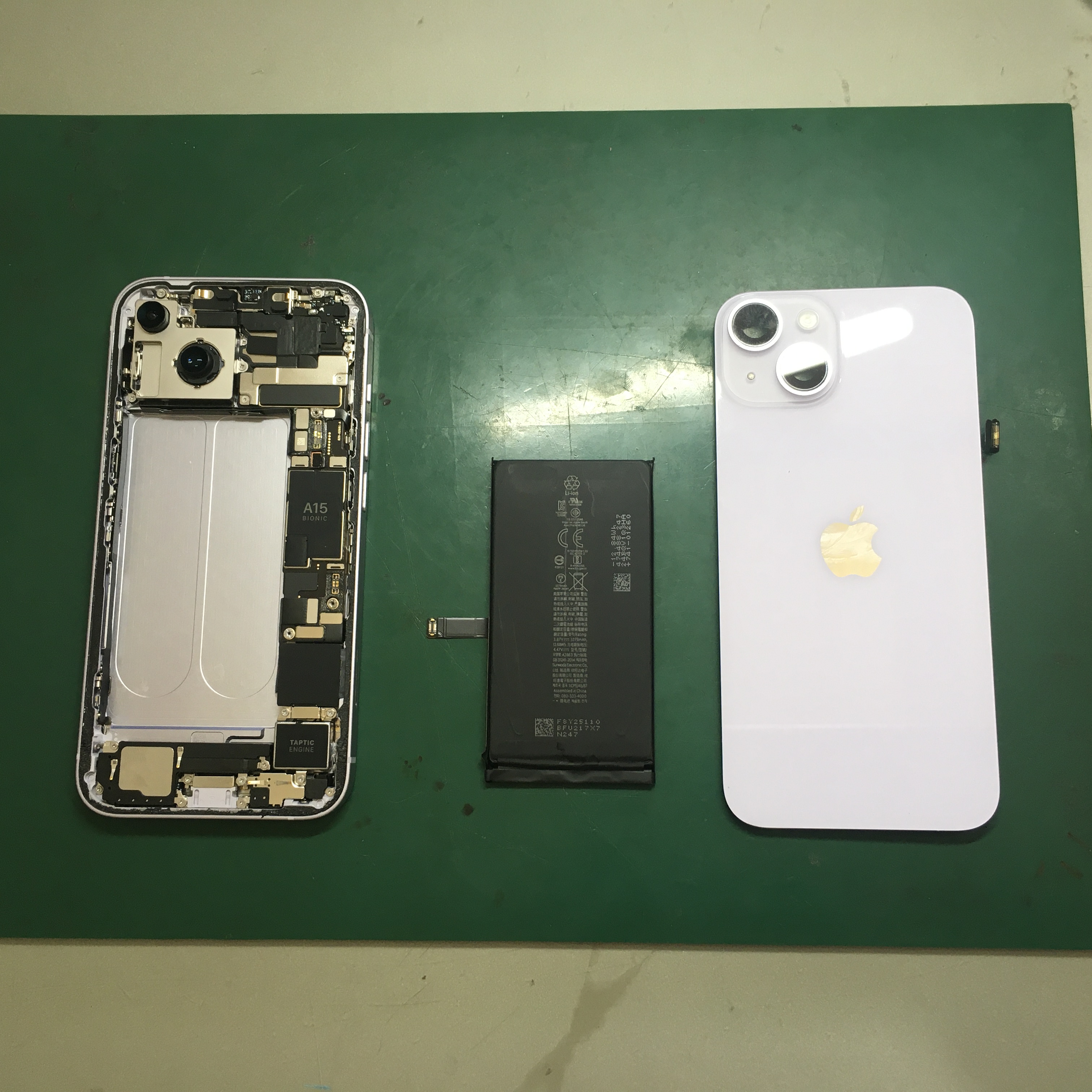 【釧路店】iPhone14のバッテリー交換承りました！