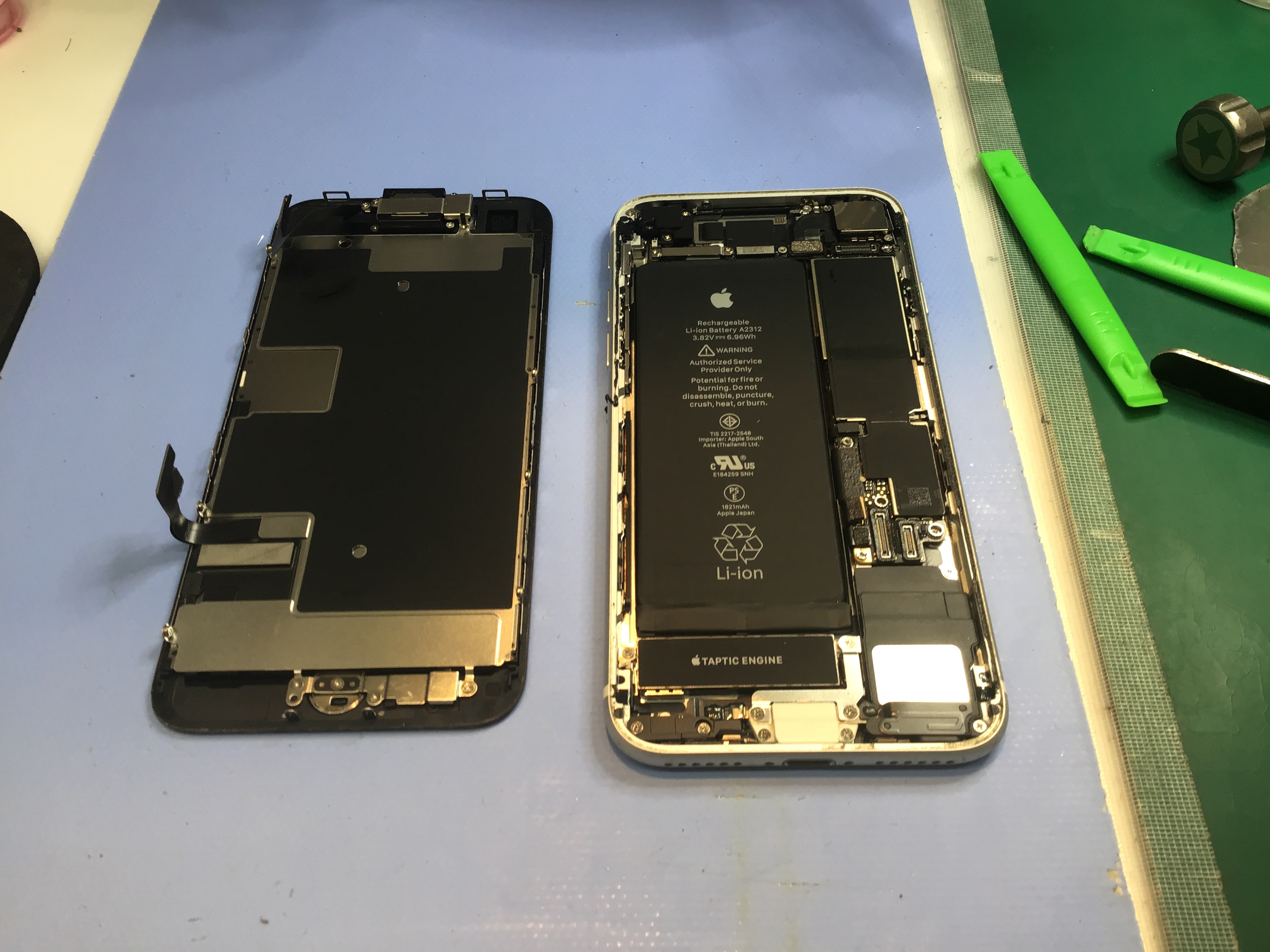 iPhoneSE2のバッテリー交換は、データそのまま・即日修理のスマホ修理工房錦糸町　店へ！