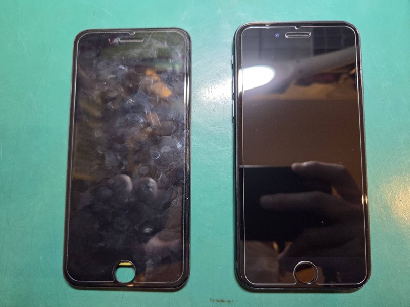 iPhone SE3の画面が真っ暗に・・・フロントパネル交換で改善！【スマホ修理工房 調布パルコ店】