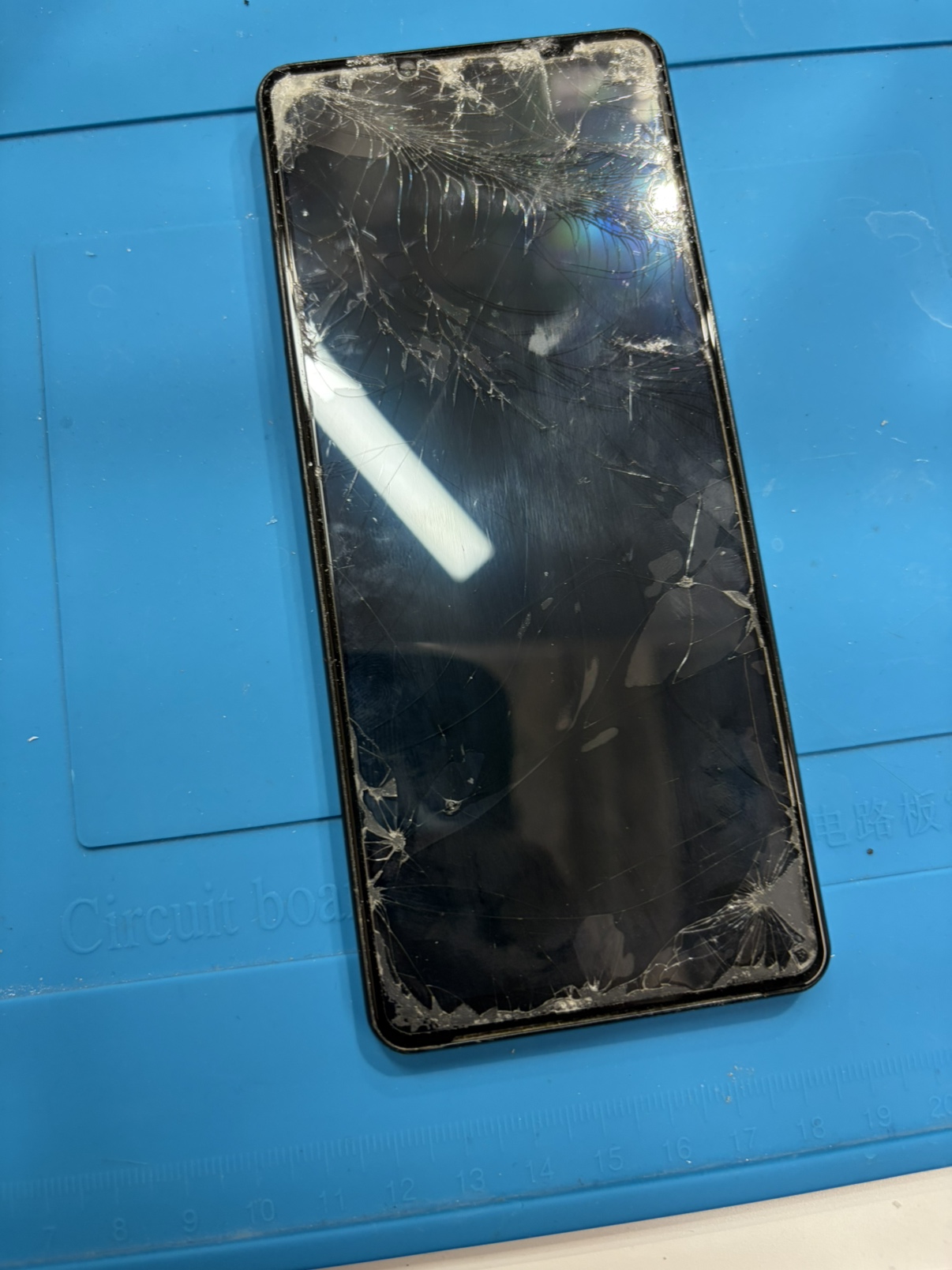 SONY Xperia 10IVの画面修理なら【スマホ修理工房 池袋P'パルコ本店】にお任せください！