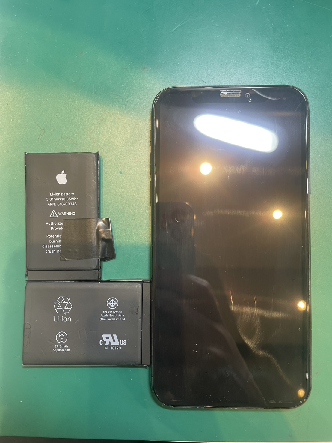 iPhoneXのバッテリー交換修理を行いました！【スマホ修理工房荻窪タウンセブン店】