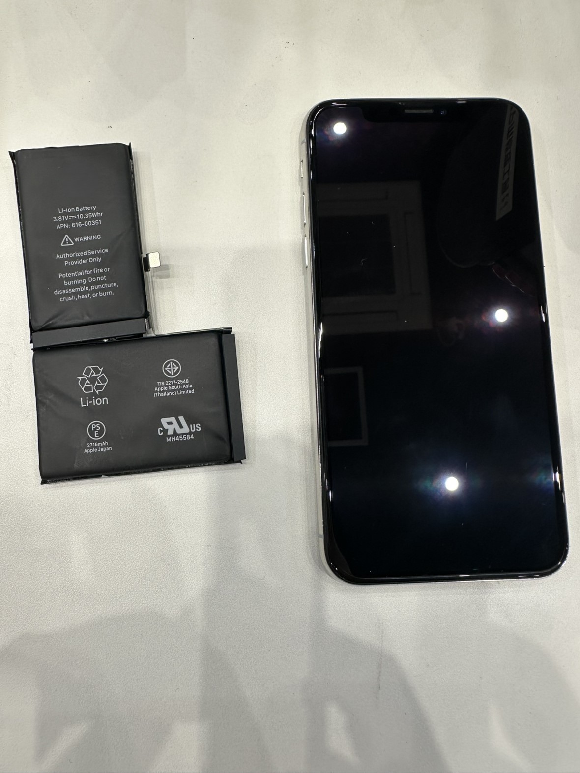 iPhoneX（アイフォン）のバッテリー交換はスマホ修理工房イオンモール福岡店で即日修理可能です！