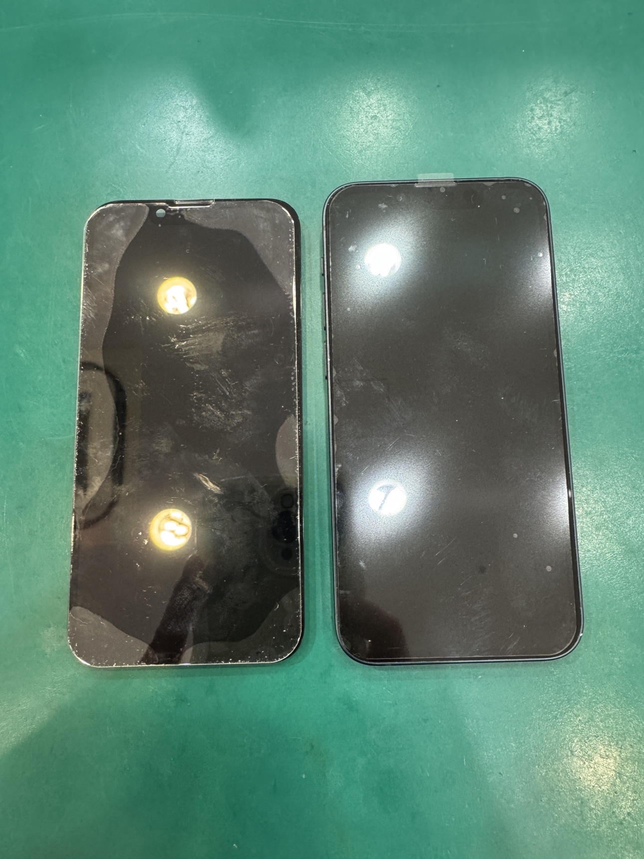 iPhone13miniの画面交換修理を行いました！！スマホ修理工房テラスモール湘南店