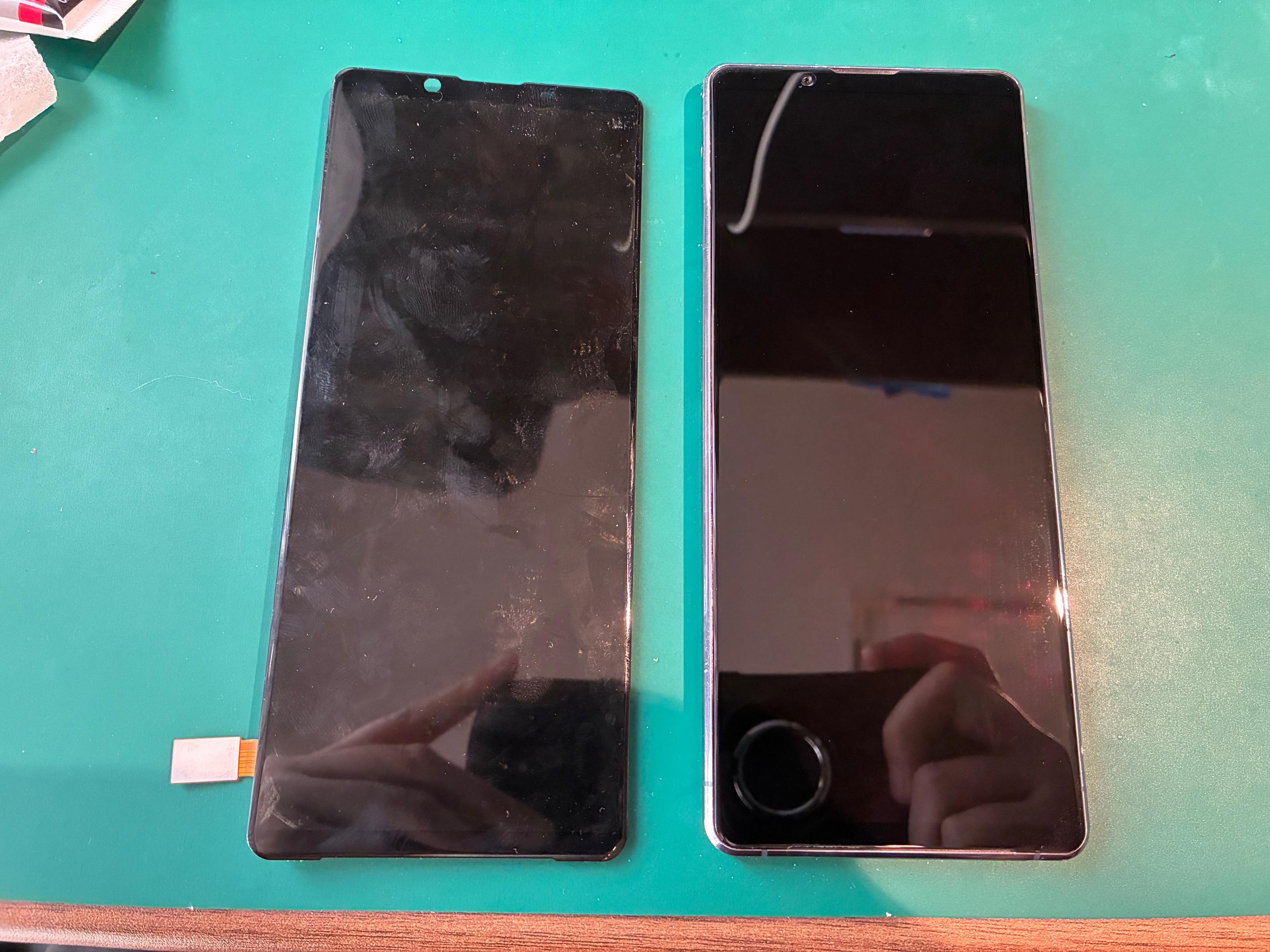 神戸市からお越しのお客様よりXperia1Ⅱの画面交換をご依頼いただきました！