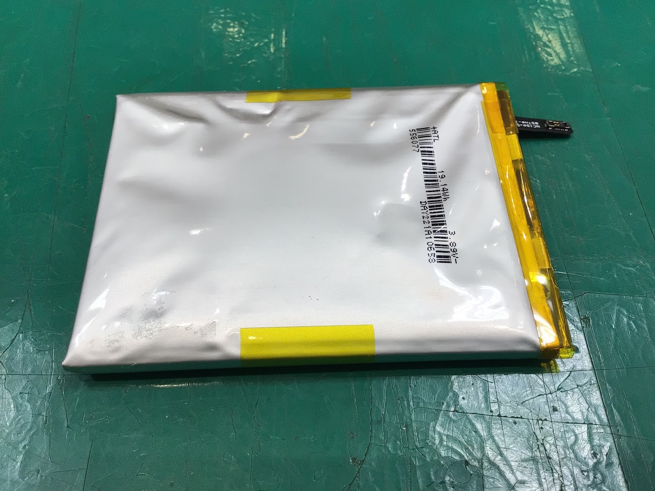 📱スマートフォンのバッテリー交換は、データそのまま・即日修理のスマホ修理工房町田モディ店へ！