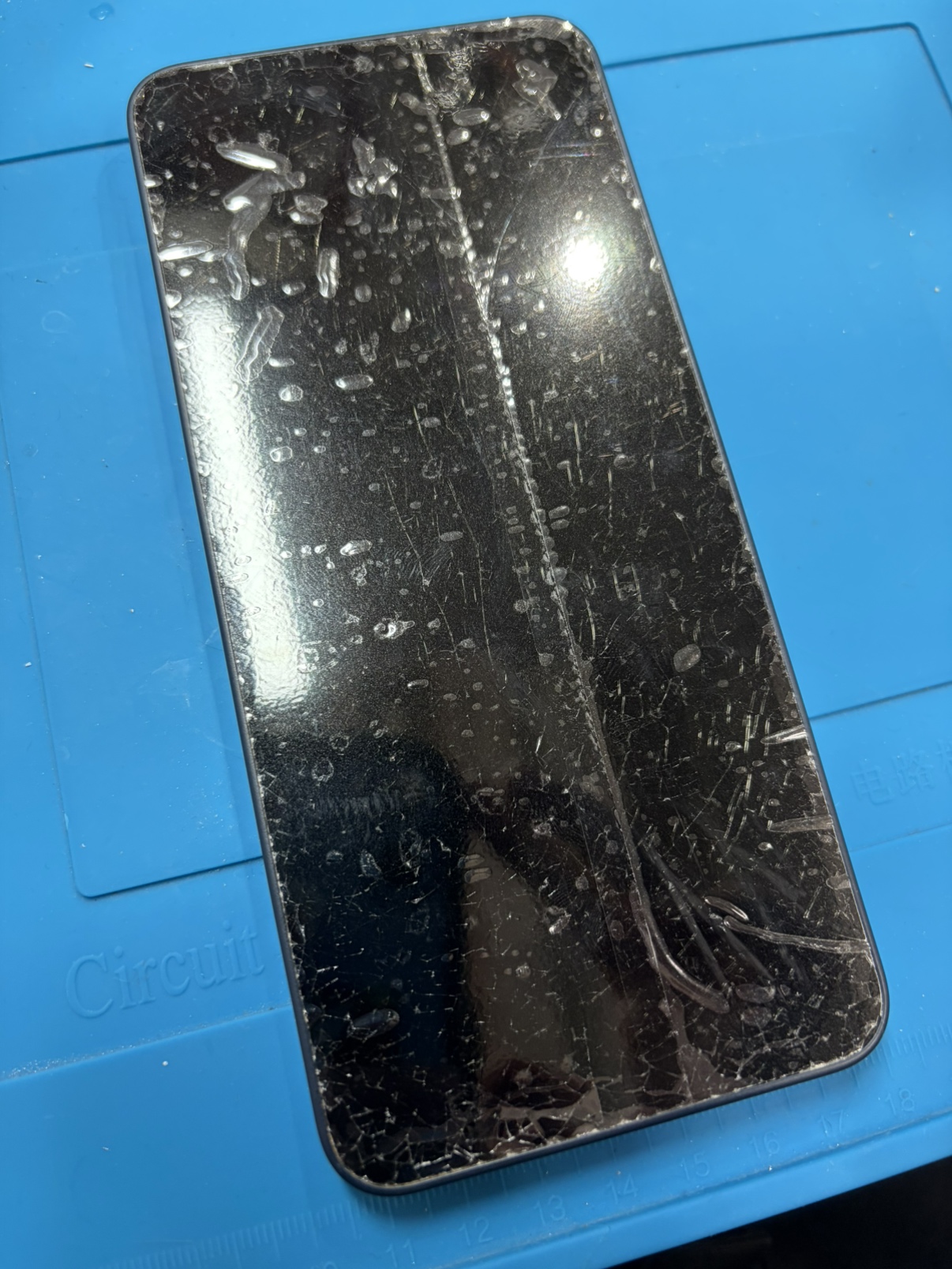 AQUOS wish4をお持ち込み頂きました。【スマホ修理工房 池袋P'パルコ本店】