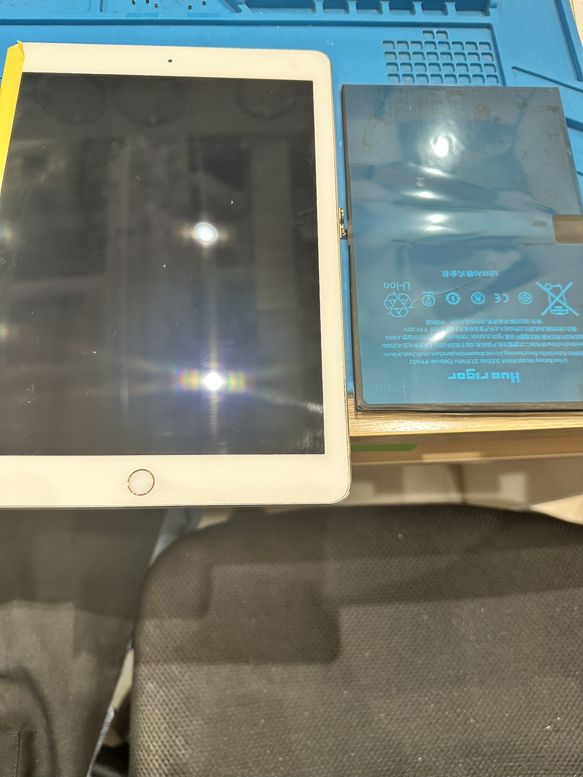 ipadpro9.7(アイパットプロ9.７) のバッデリー交換なら「スマホ修理工房　池袋P'パルコ本店」へお越しください！