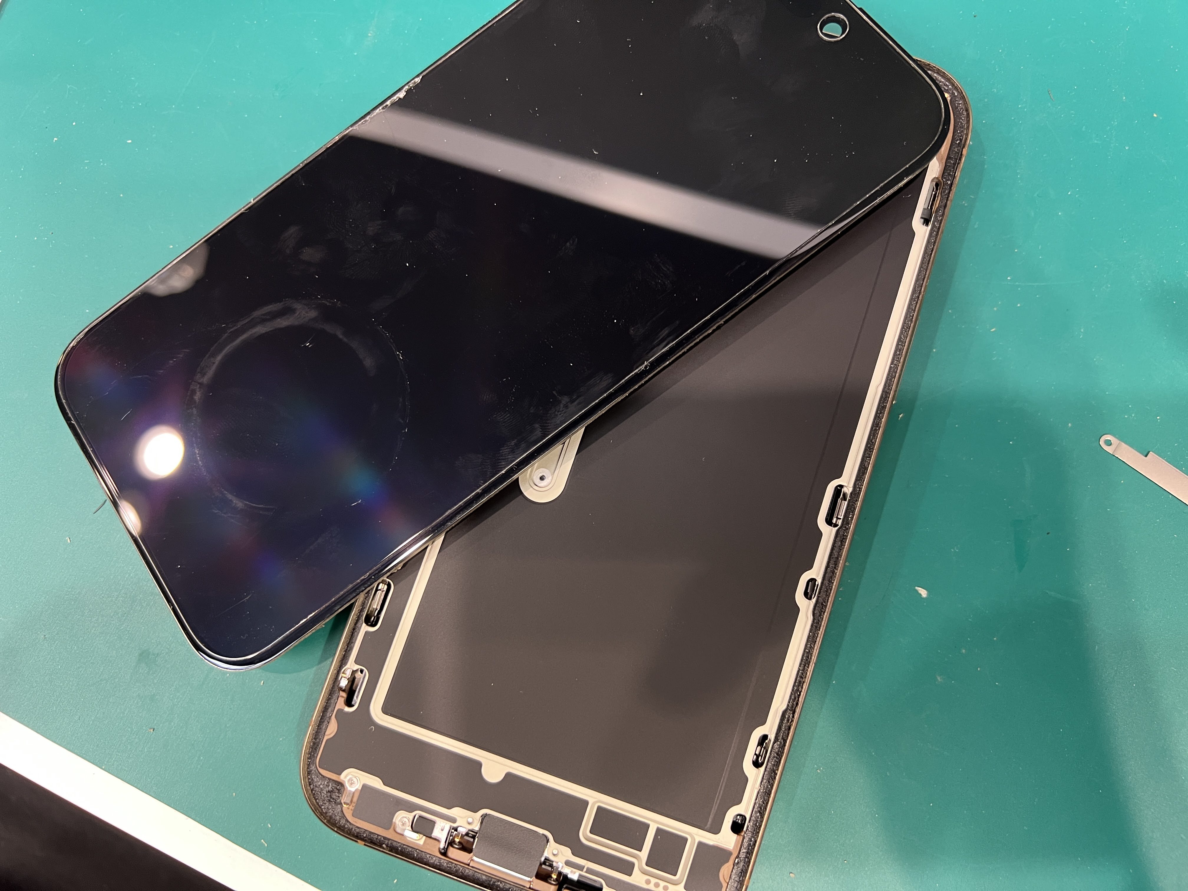 Apple 【iPhone 16 Pro Max】の修理サービス | iPhone修理・Android