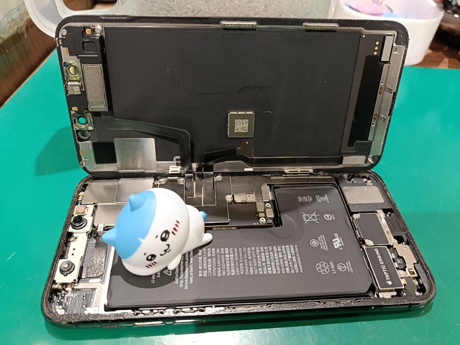 iPhone11Pro バッテリーの交換　お任せください♪♪