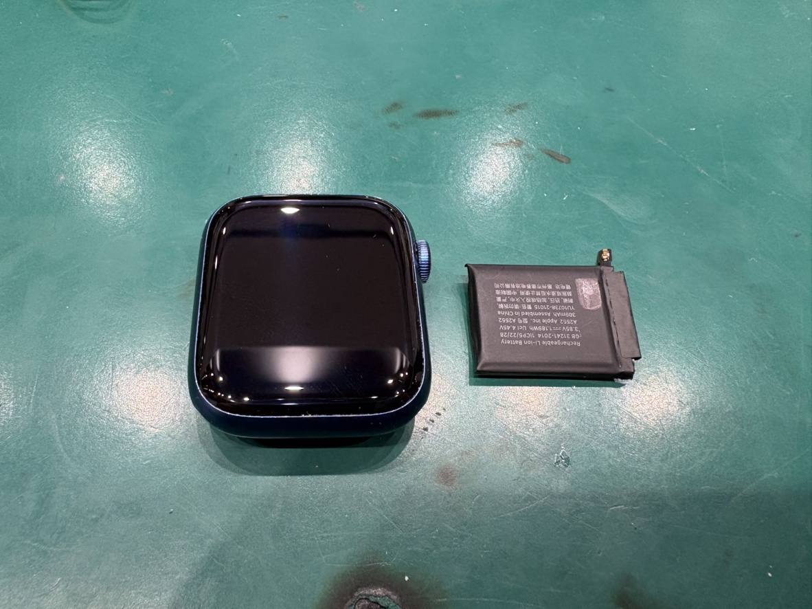 AppleWatch series7のバッテリー交換をしました！