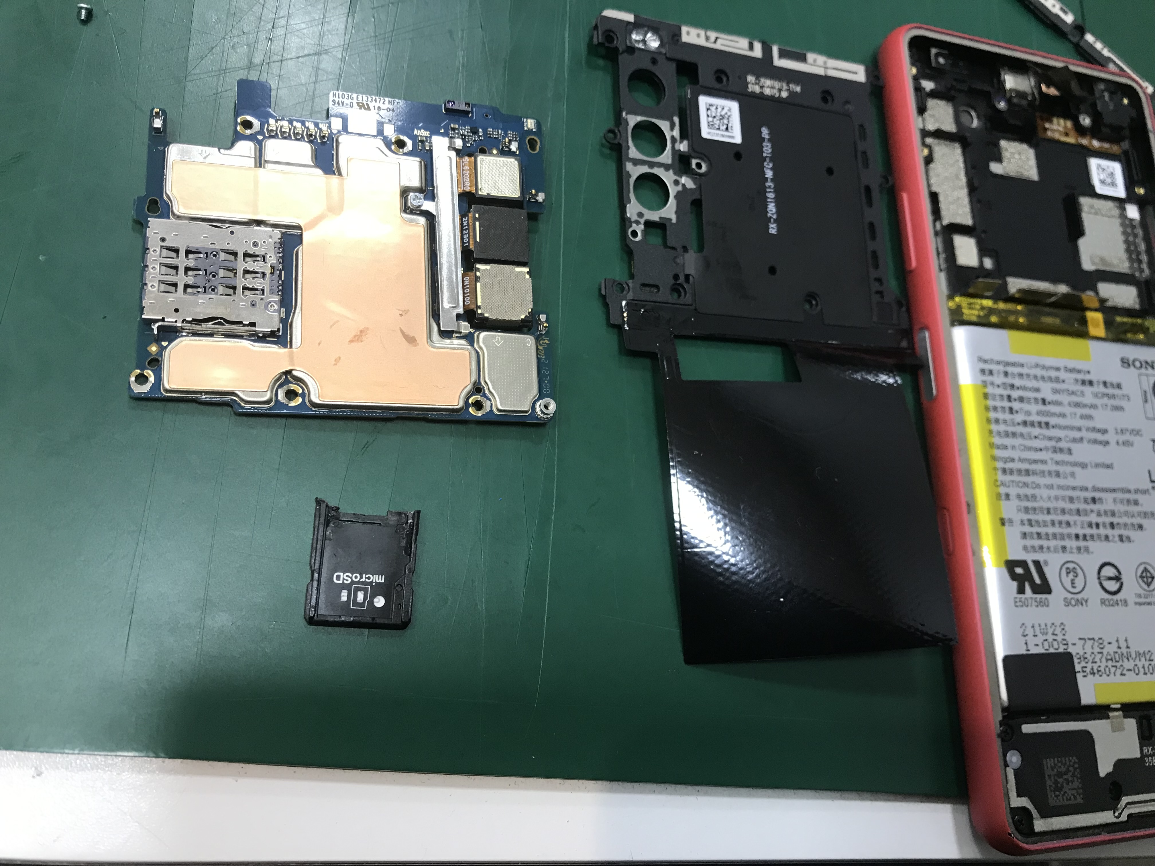 Xperia10ⅢのSIMが取れなくなってしまった！　ふじみ野市　スマホ修理工房　イオン大井店