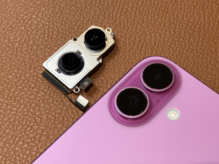 アウトカメラが映らないiPhone16（アイフォン）修理を承りました！