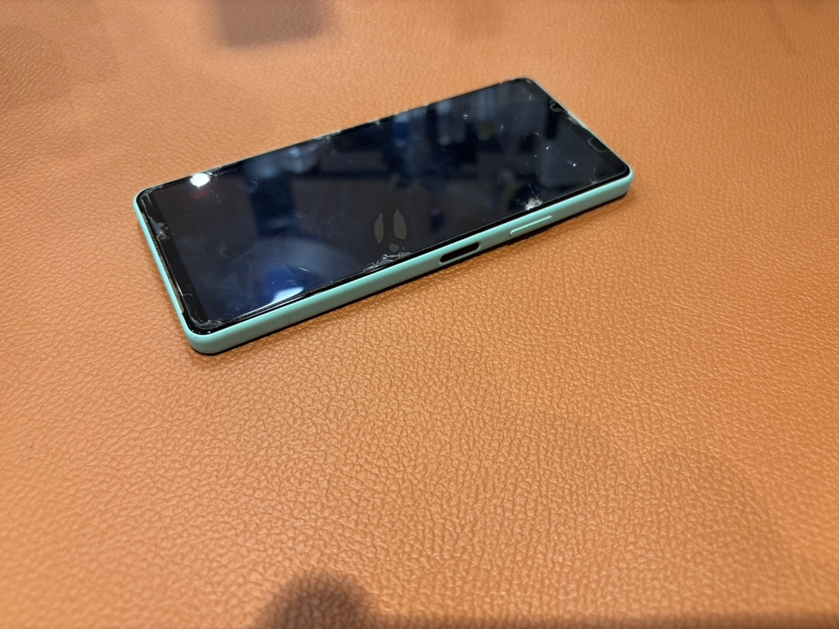 画面が映らなくなったXperia10Ⅳ（エクスペリア）画面交換っを承りました！！