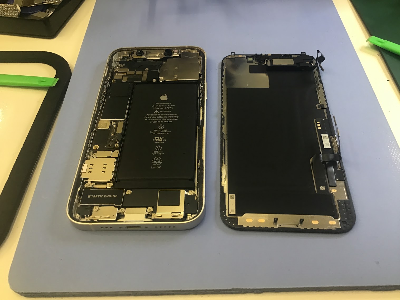 iPhone12バッテリー修理　データをそのまま・最短即日修理のスマホ修理工房港北店にご相談ください！