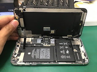 iPhoneXSMax修理　データをそのまま・最短即日修理のスマホ修理工房八王子オクトーレ店にご相談ください！