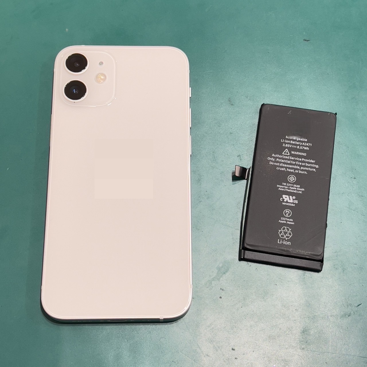 iPhone12miniバッテリー交換を行いました！【スマホ修理工房荻窪タウンセブン店】