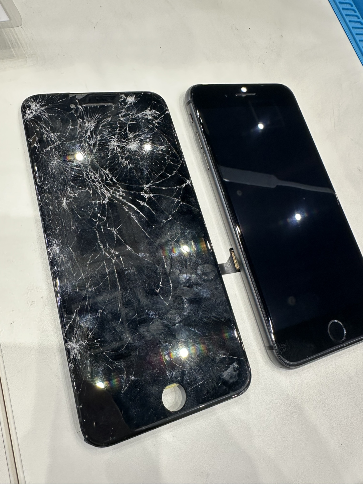 iPhone 8Plus（アイフォン）の画面割れはスマホ修理工房イオンモール福岡店で即日修理可能です！