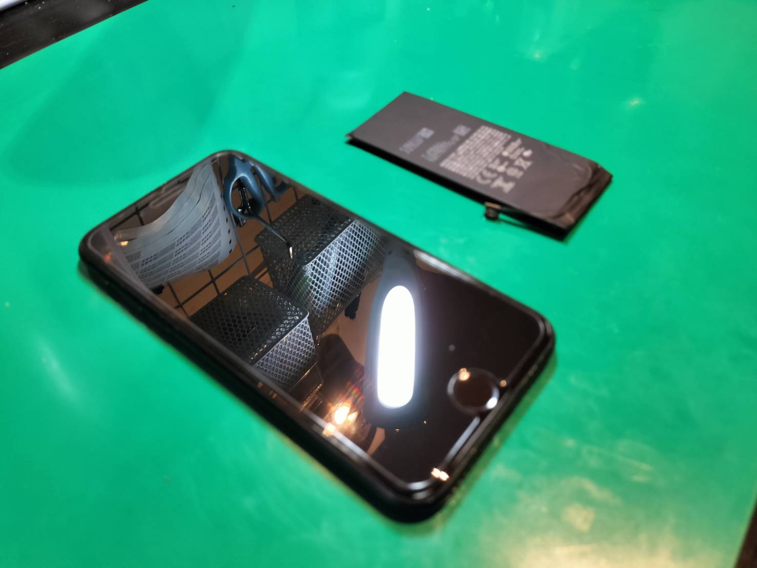 iPhoneSE3のバッテリー交換を行いました🔋【スマホ修理工房 調布パルコ店】