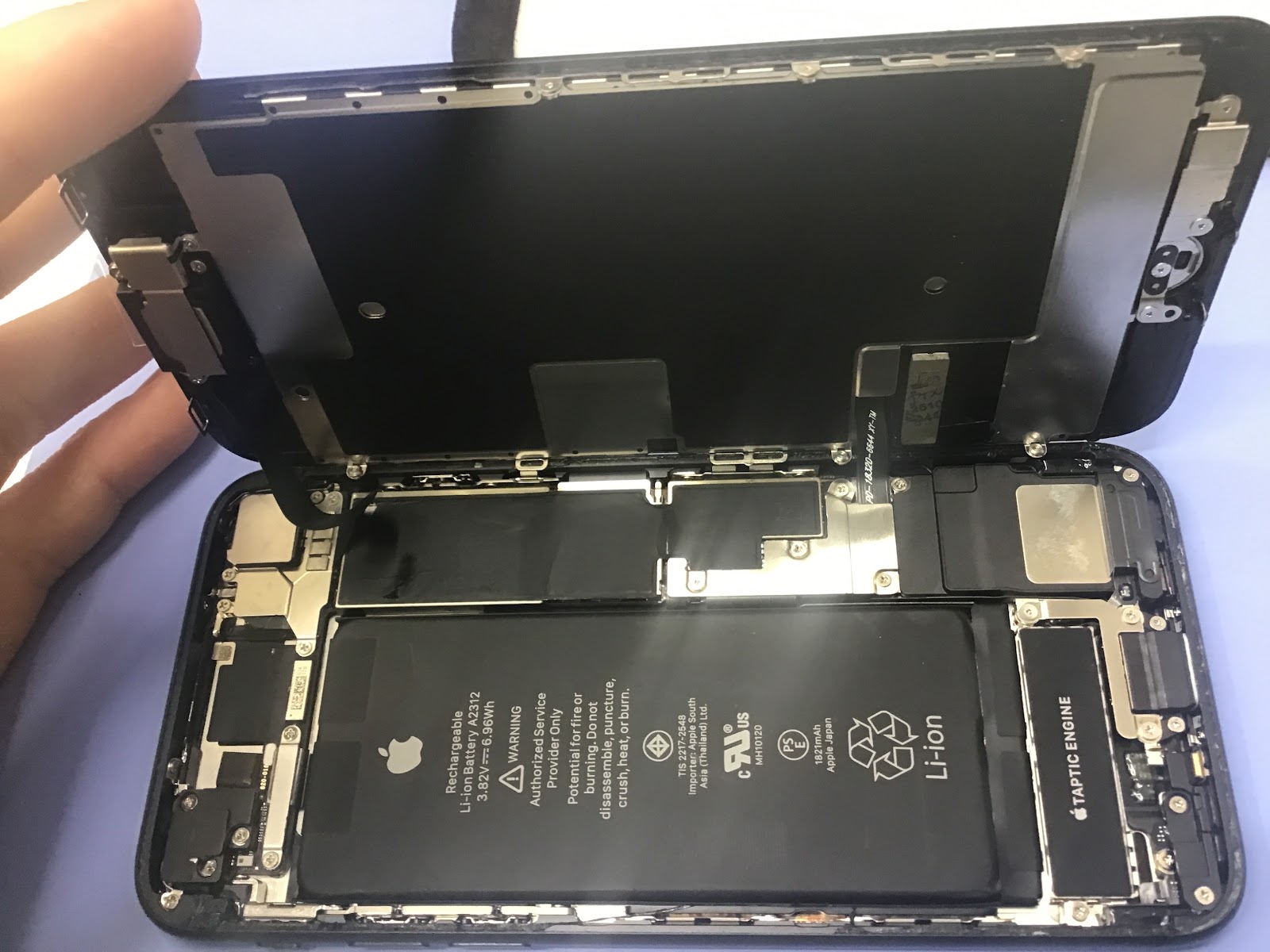 iPhone6バッテリー修理　データをそのまま・最短即日修理のスマホ修理工房高尾店にご相談ください！