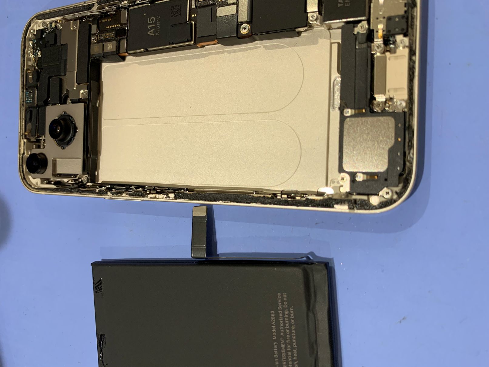 iPhone14バッテリー交換/葛飾区からご来店【スマホ修理工房フレスポ八潮店】