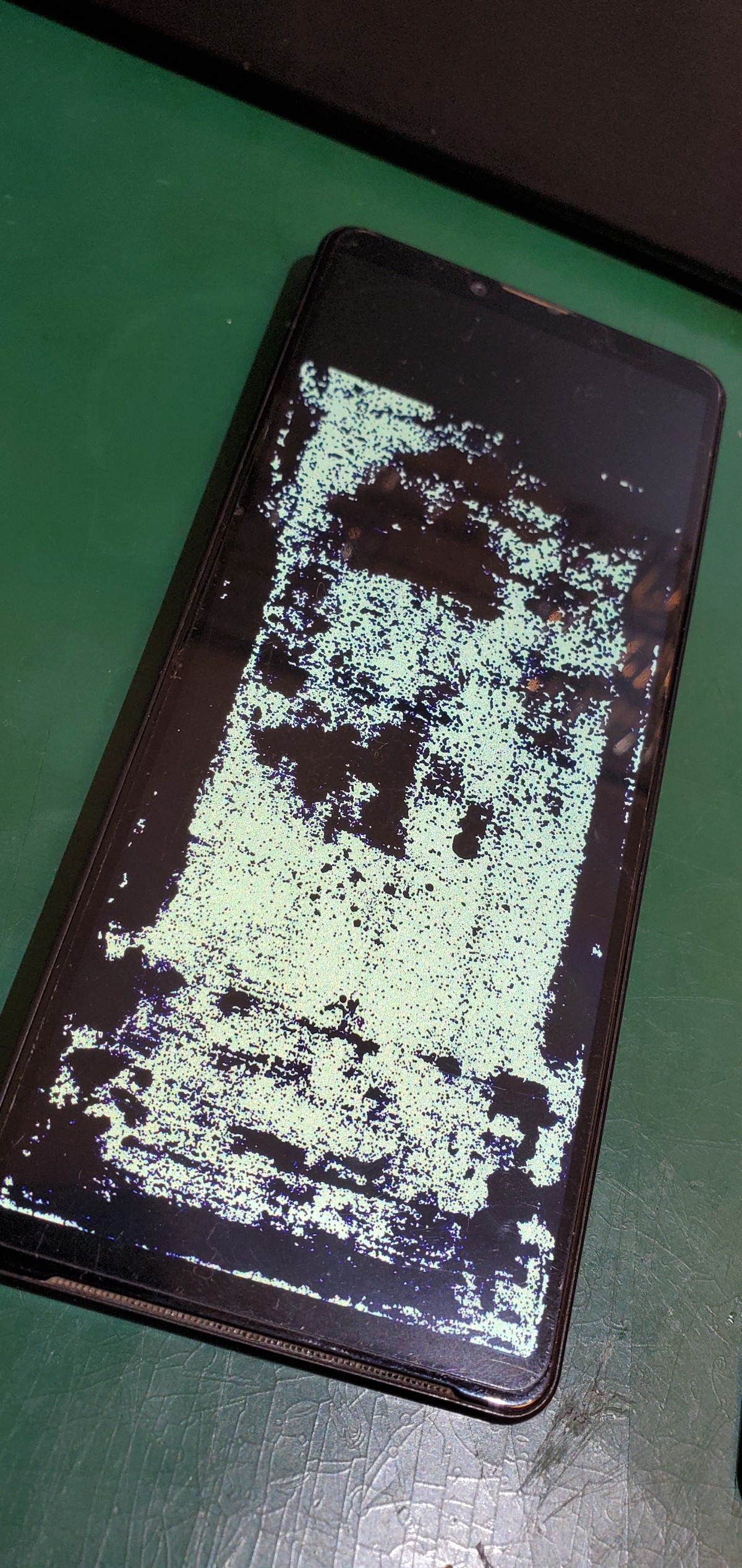 Xperia10IV 液晶交換