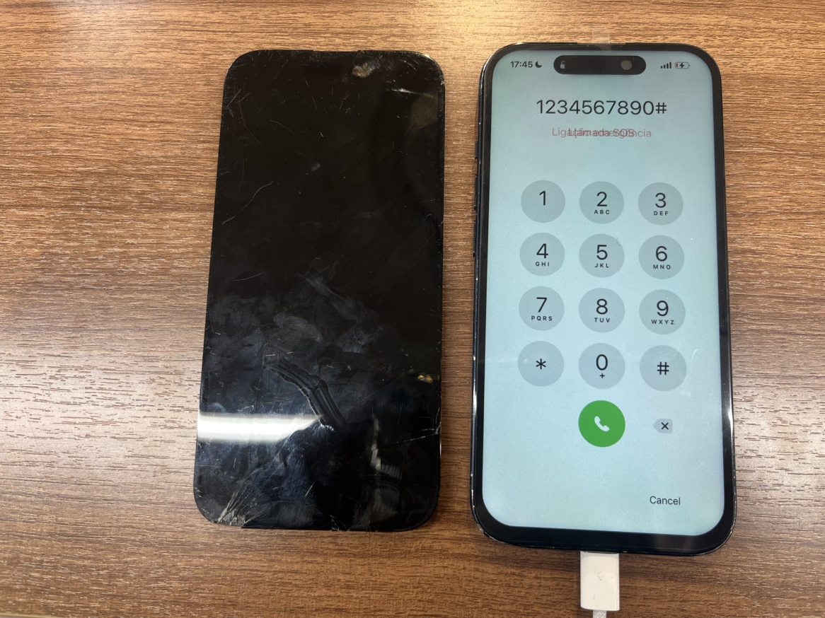 【iPhone 15】画面交換は最短30分で対応しております！