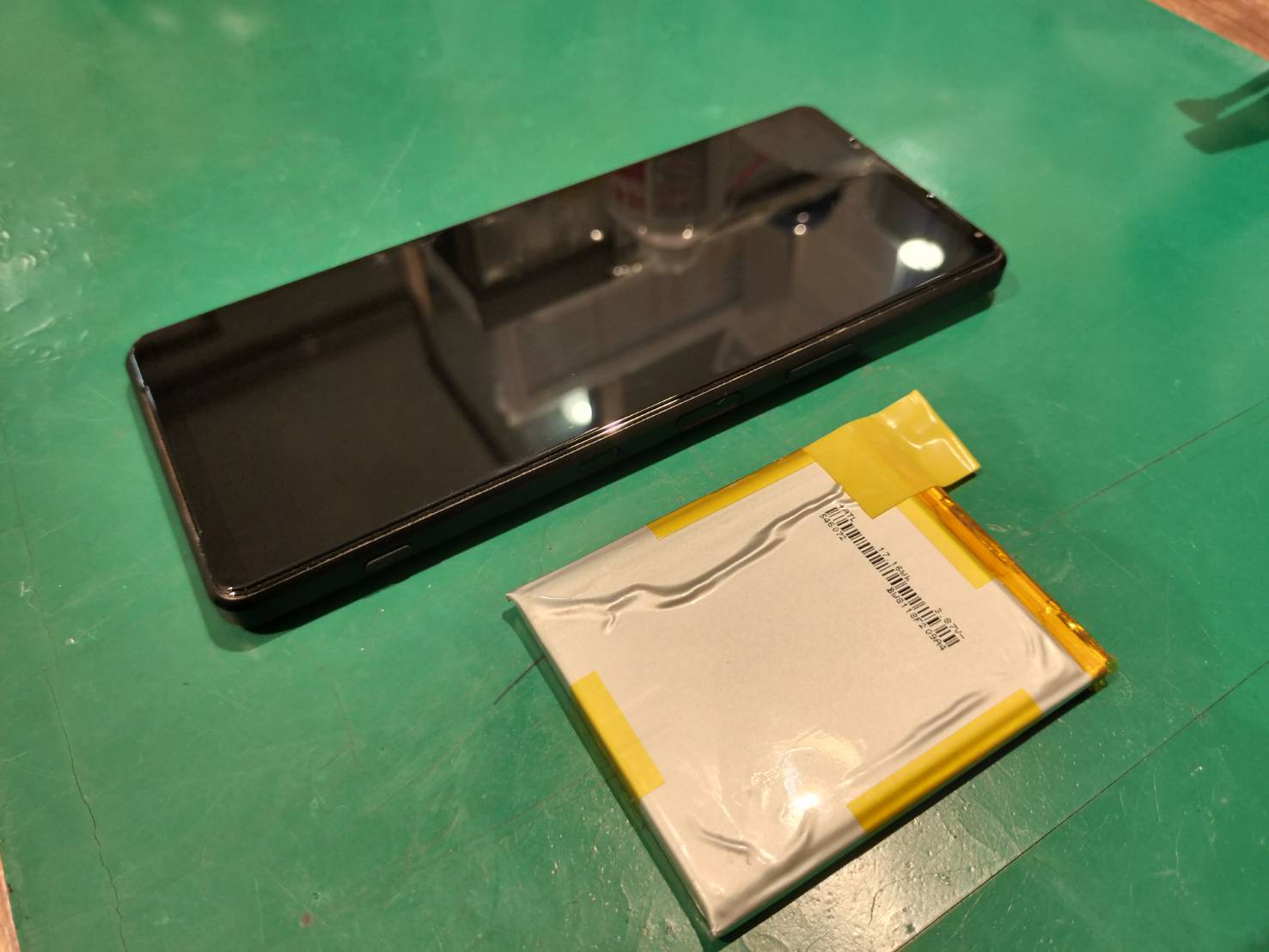 Xperia1 Ⅲのバッテリー交換を対応しました！【スマホ修理工房京王アートマン府中店】