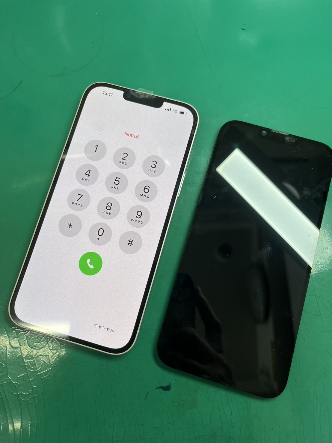 水没にご注意。iPhone14Plus(アイフォン)水没で画面表示不良につき画面交換【スマホ修理工房大井町店】