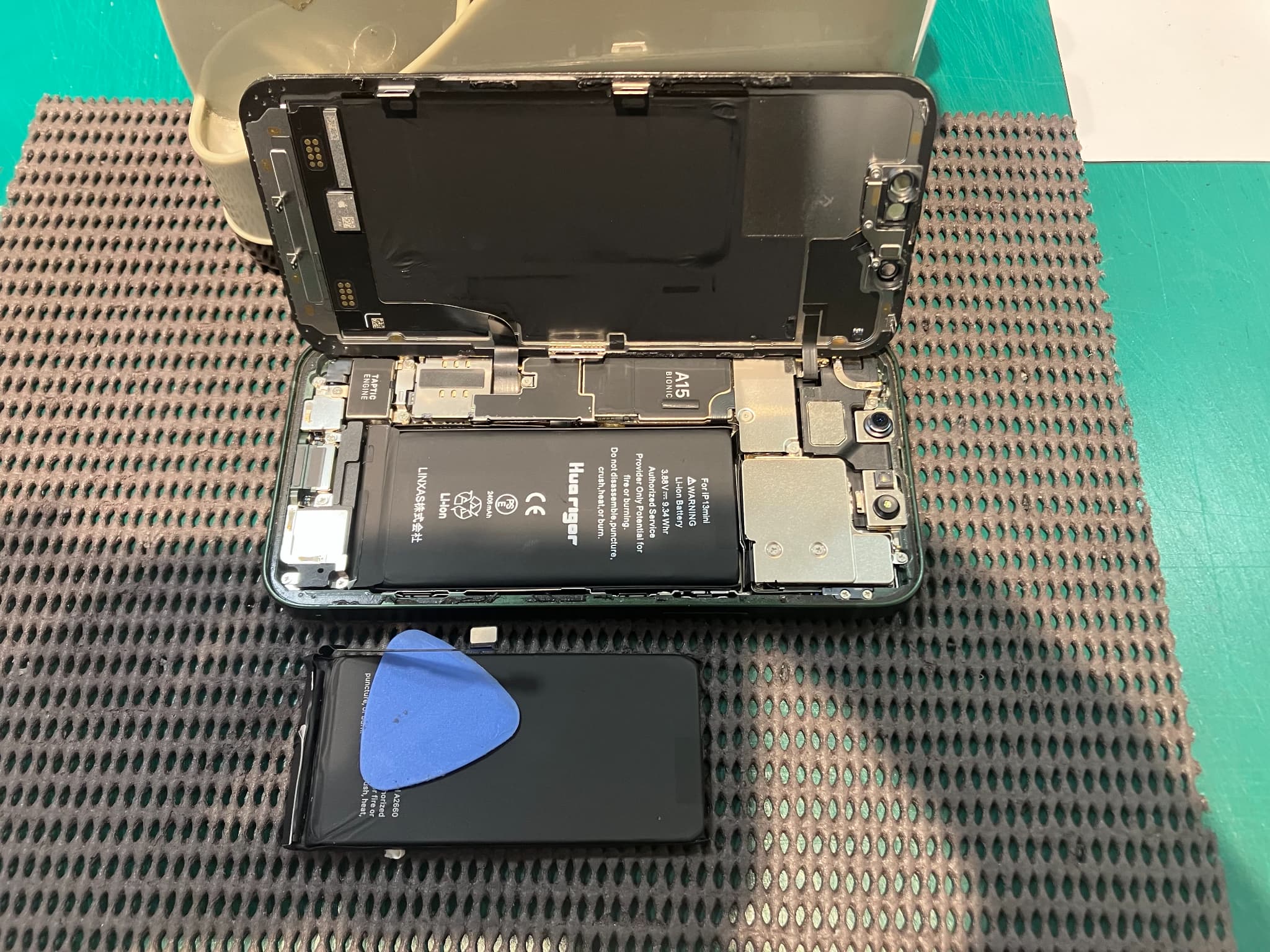 iPhone13miniのバッテリー交換をいたしました　-スマホ修理工房浦和パルコ店-