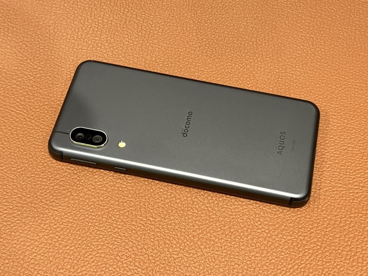 画面不具合の出たAQUOSsense3（アクオス）画面修理を承りました！