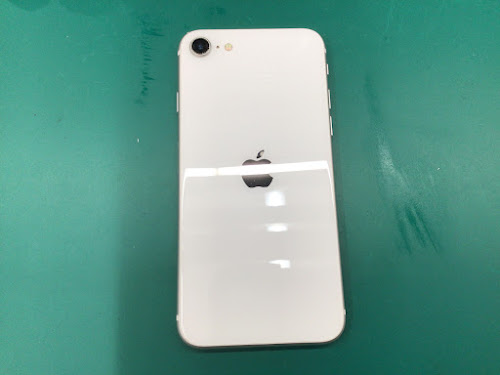 iPhoneSE2バッテリー交換をさせていただきました。