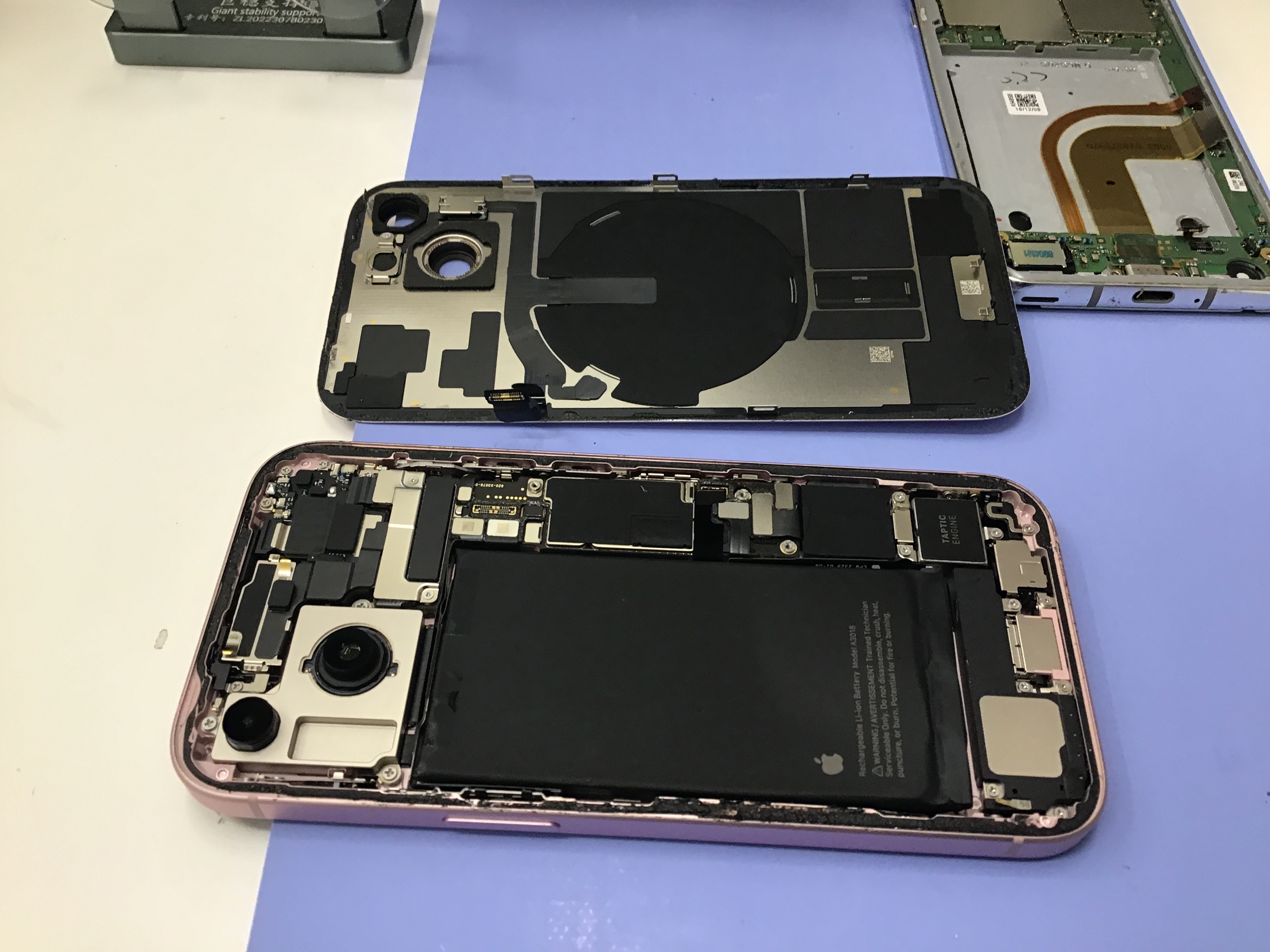 iPhone修理　データをそのまま・最短即日修理のスマホ修理工房八王子オクトーレ店にご相談ください！