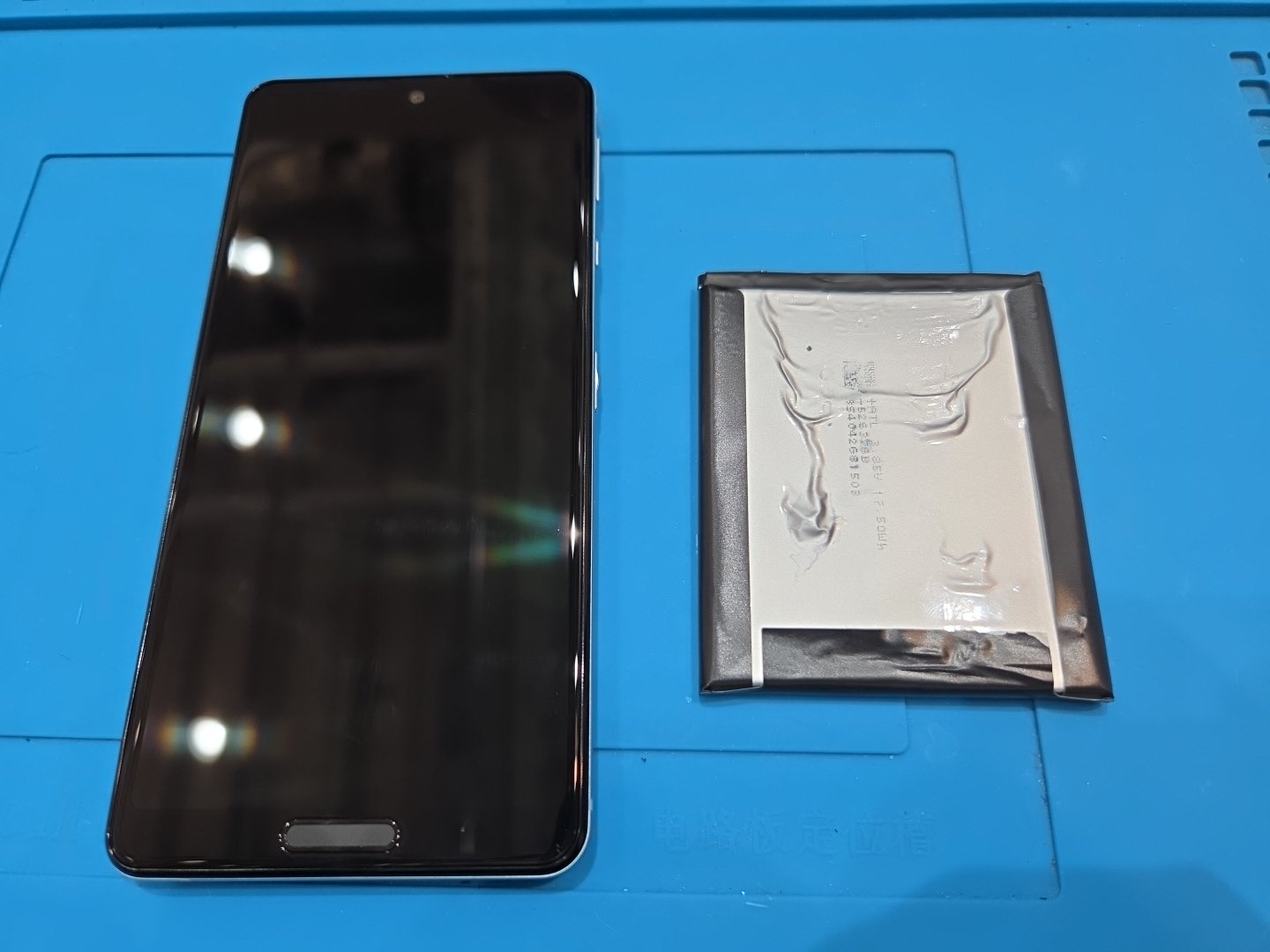 AQUOSSense4(アクオスセンス4)をお持ち込みいただきました。【スマホ修理工房 池袋P'パルコ本店】