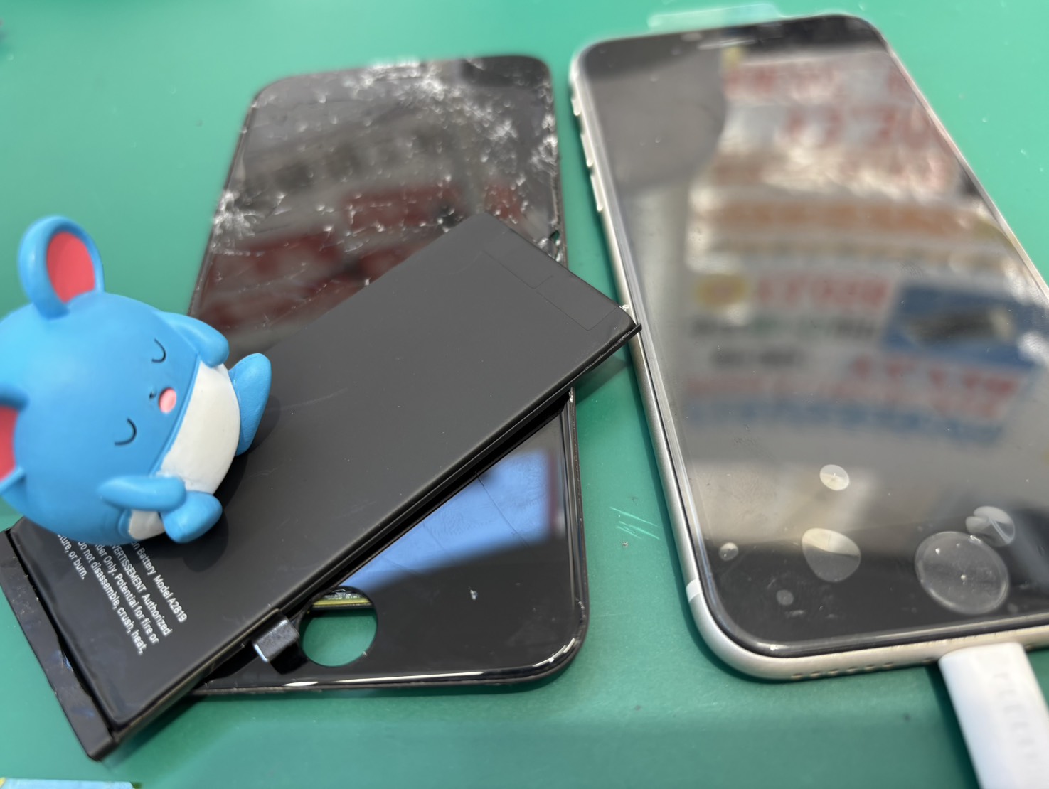 iPhone SE3(あいふぉん えすいーすりー)　画面＆バッテリー交換【登戸・向ケ丘遊園店】