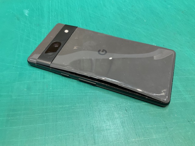 Google Pixel 7a 充電が出来ずに起動不可に・・ バッテリー交換修理
