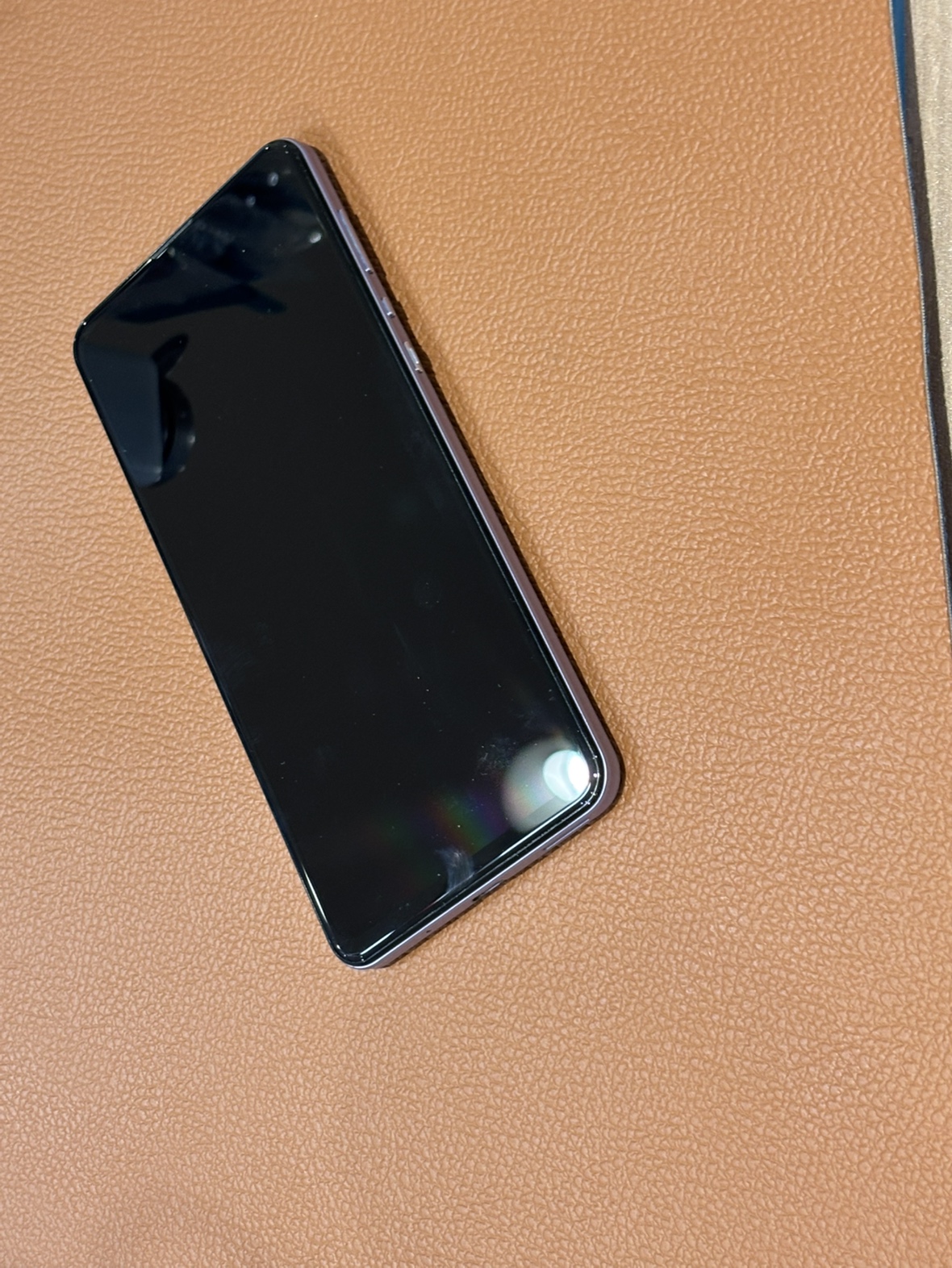 バッテリーの持ちが悪くなってしまったAQUOSsense4Plus（アクオス）のバッテリー交換を承りました！！